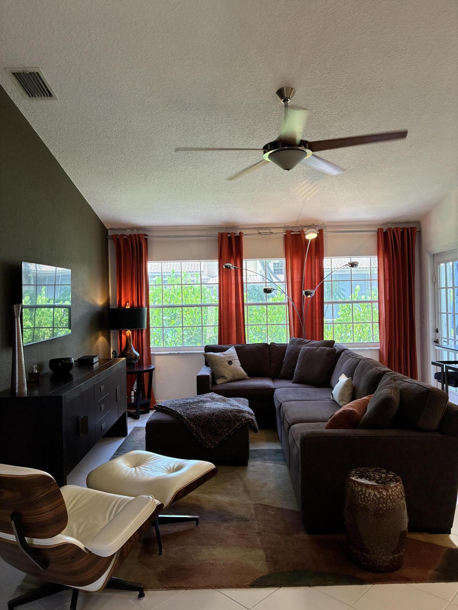 ST TROPEZ AT BOCA GOLF VILLAS CONDO - Residential