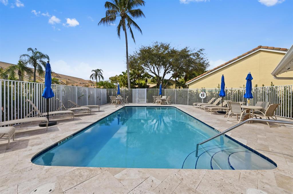ST TROPEZ AT BOCA GOLF VILLAS CONDO - Residential