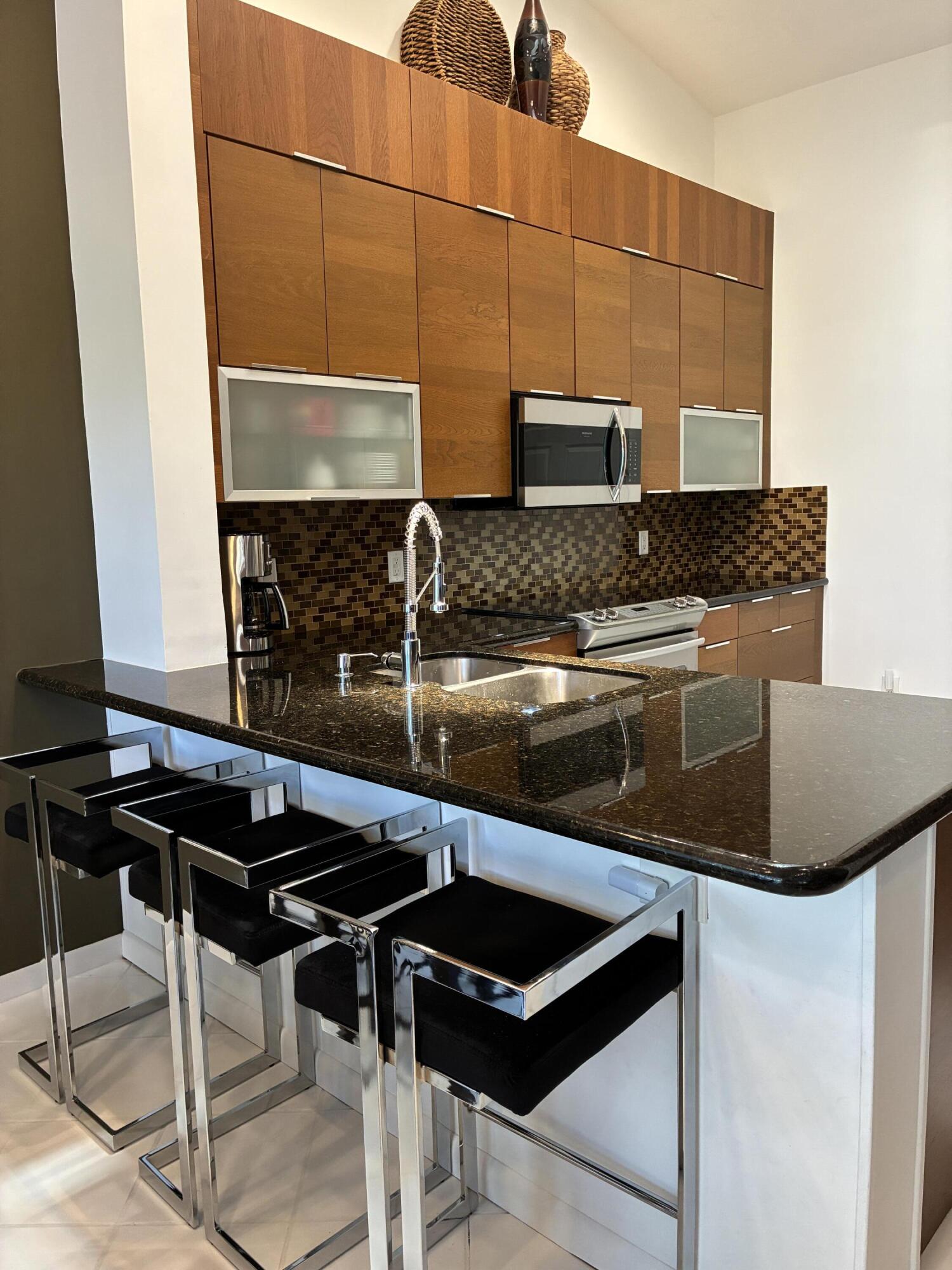 ST TROPEZ AT BOCA GOLF VILLAS CONDO - Residential