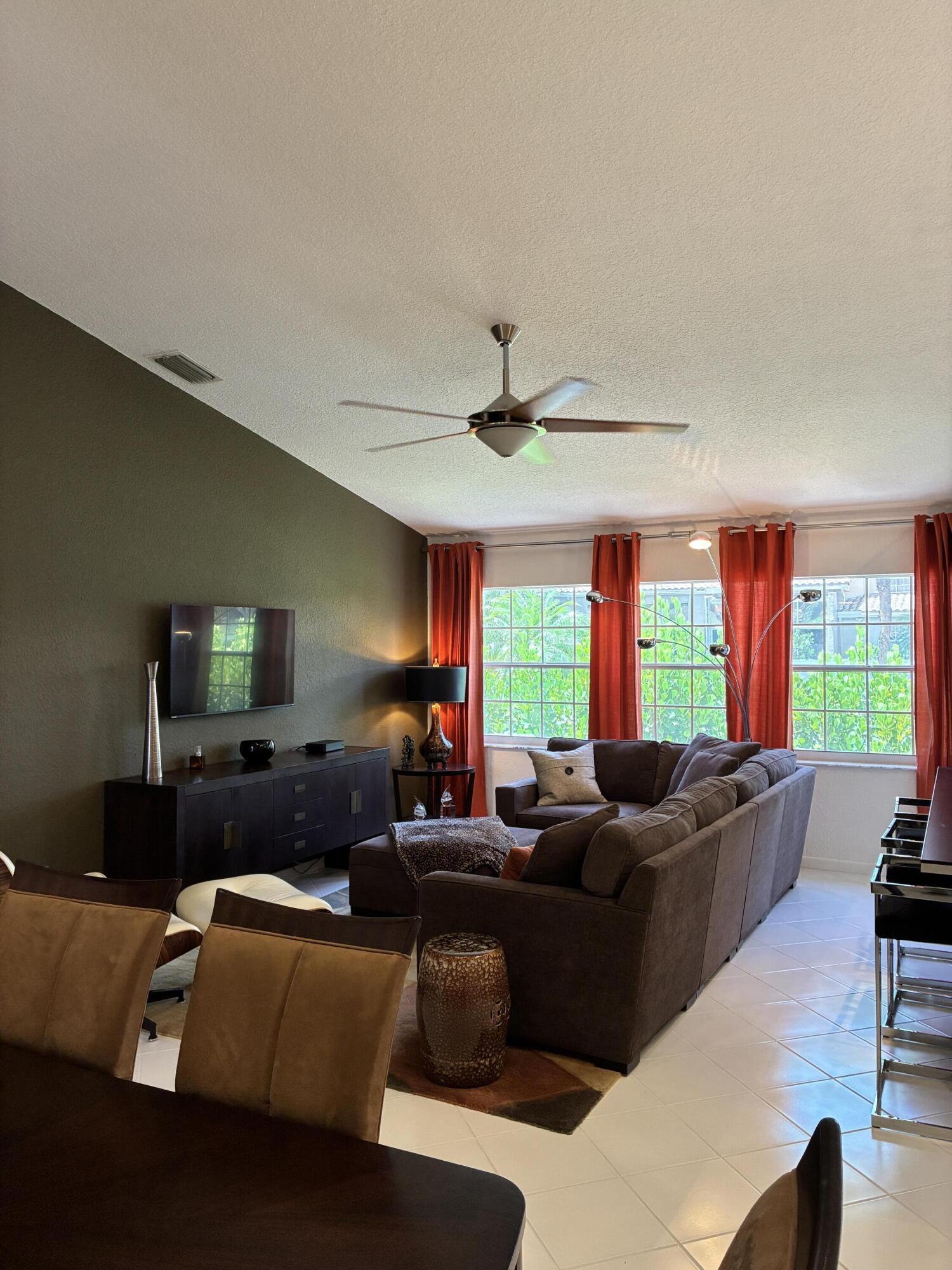 ST TROPEZ AT BOCA GOLF VILLAS CONDO - Residential