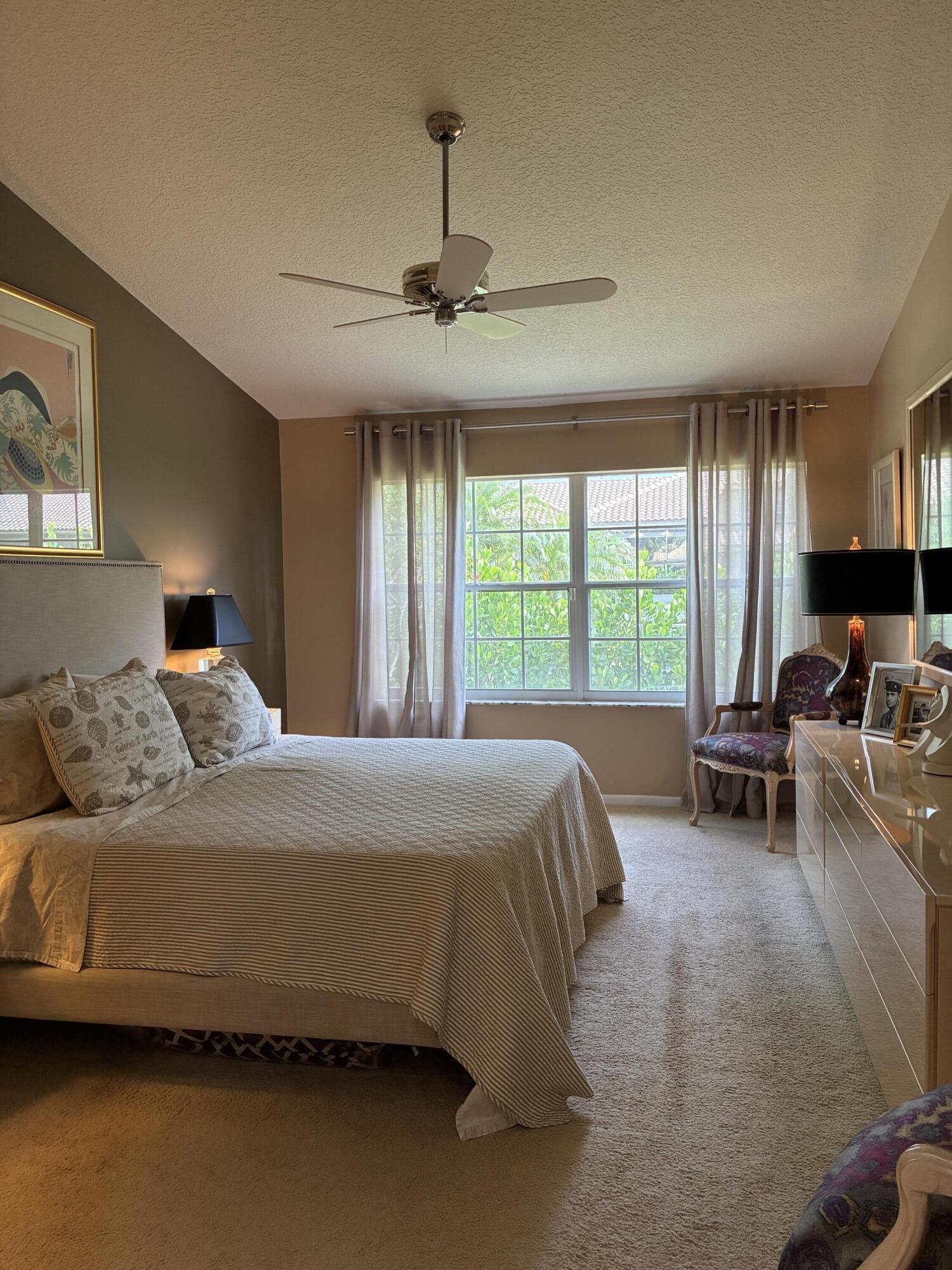 ST TROPEZ AT BOCA GOLF VILLAS CONDO - Residential