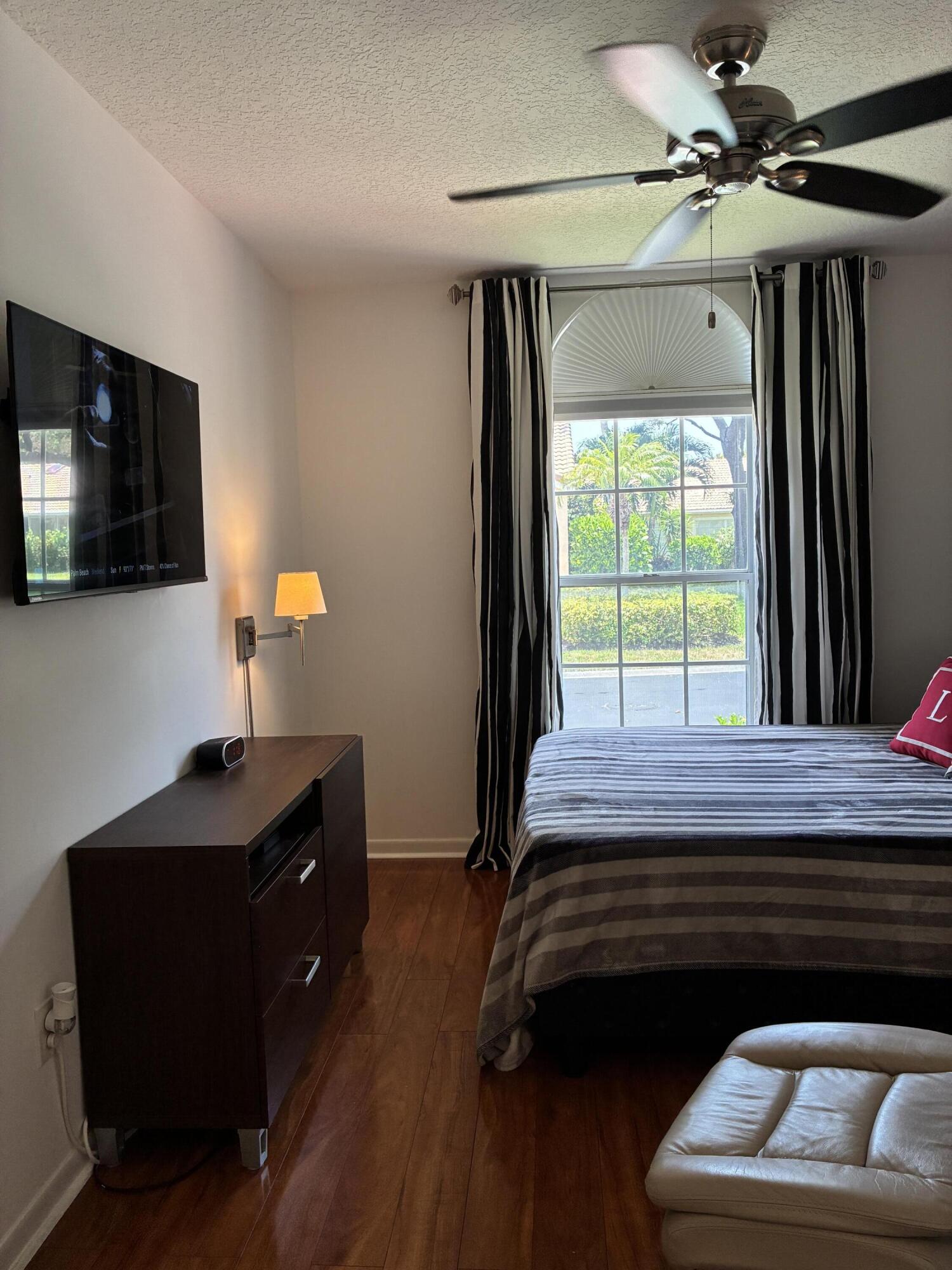 ST TROPEZ AT BOCA GOLF VILLAS CONDO - Residential
