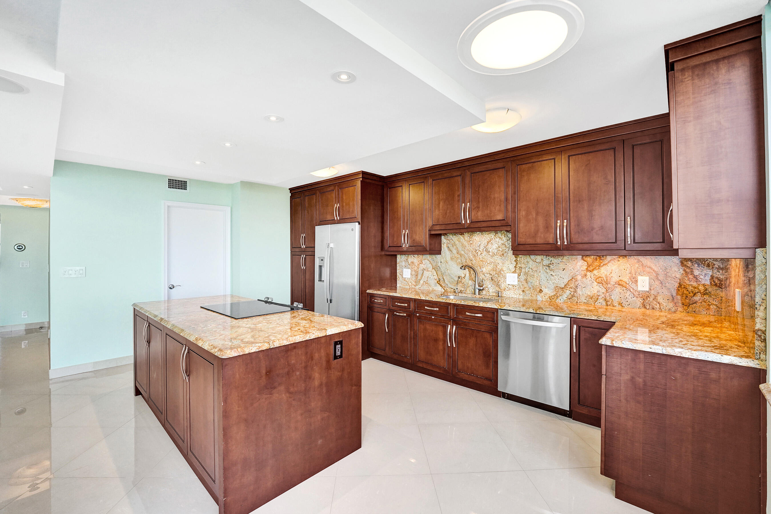 CORINTHIAN ON THE INTRACOASTAL - Residential
