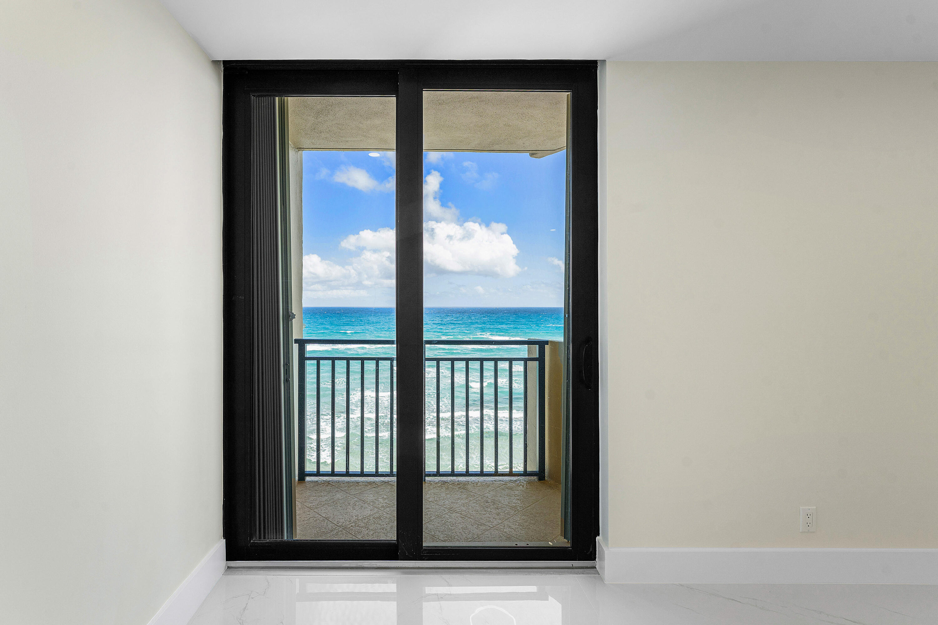 SEAGRAPE CONDO - Residential