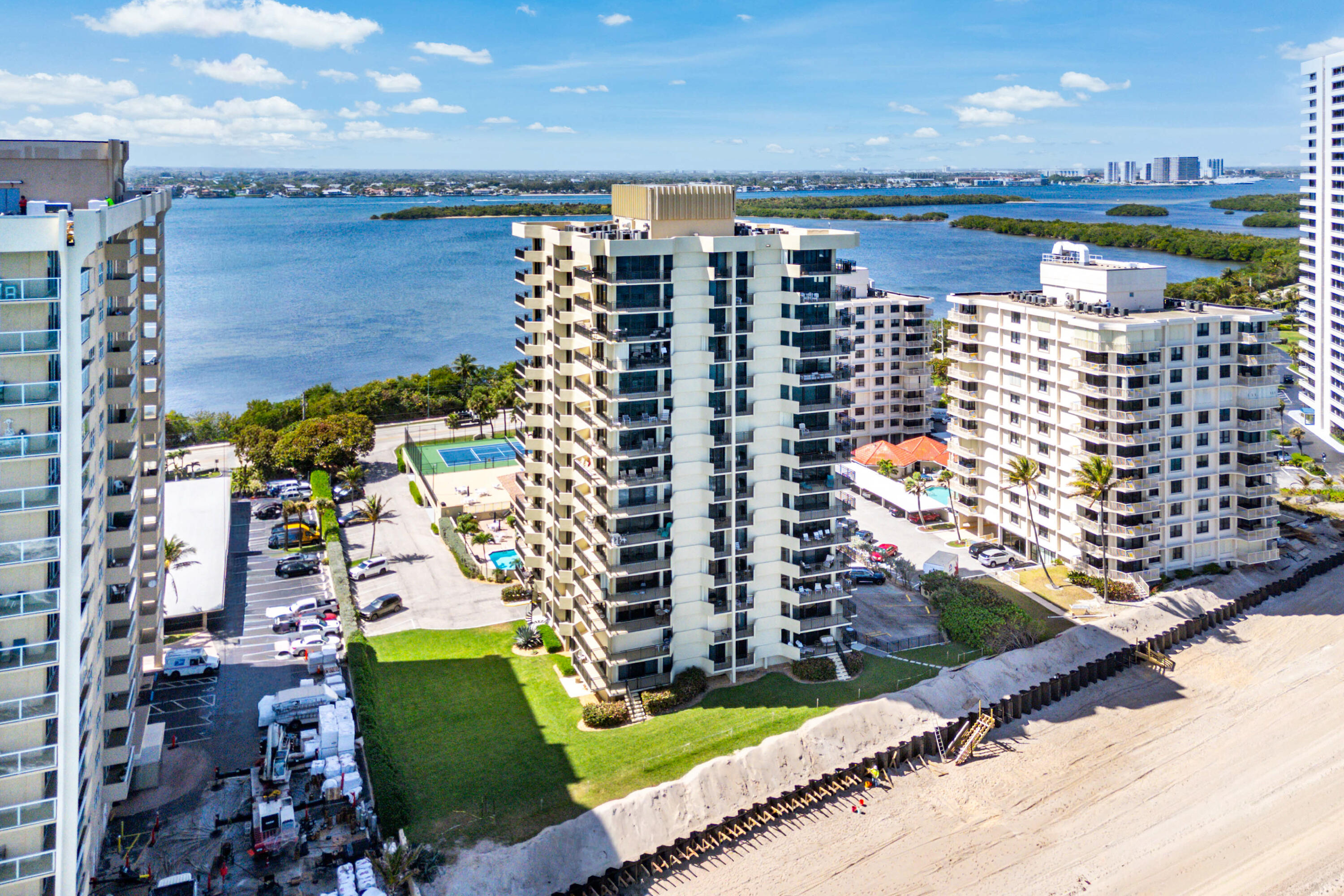 SEAGRAPE CONDO - Residential