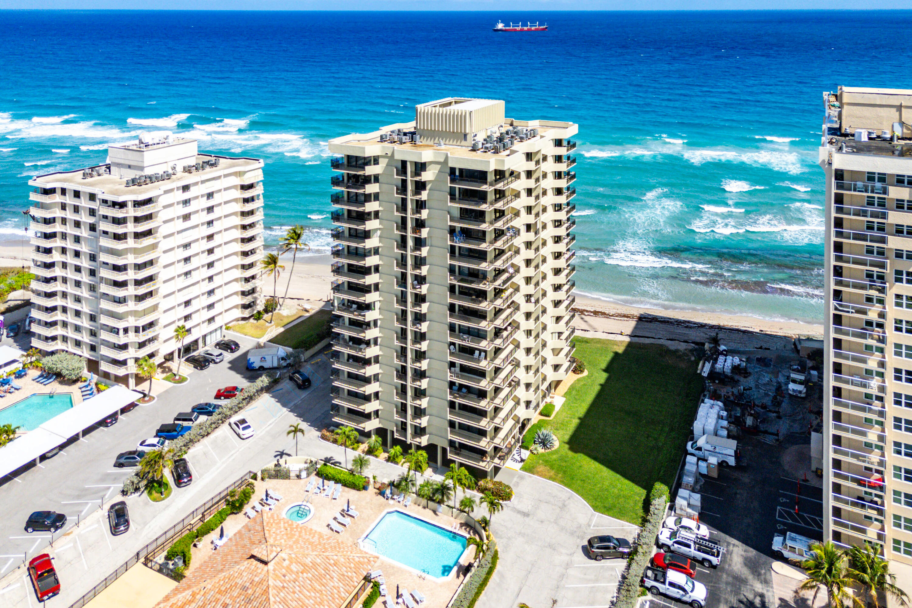 SEAGRAPE CONDO - Residential