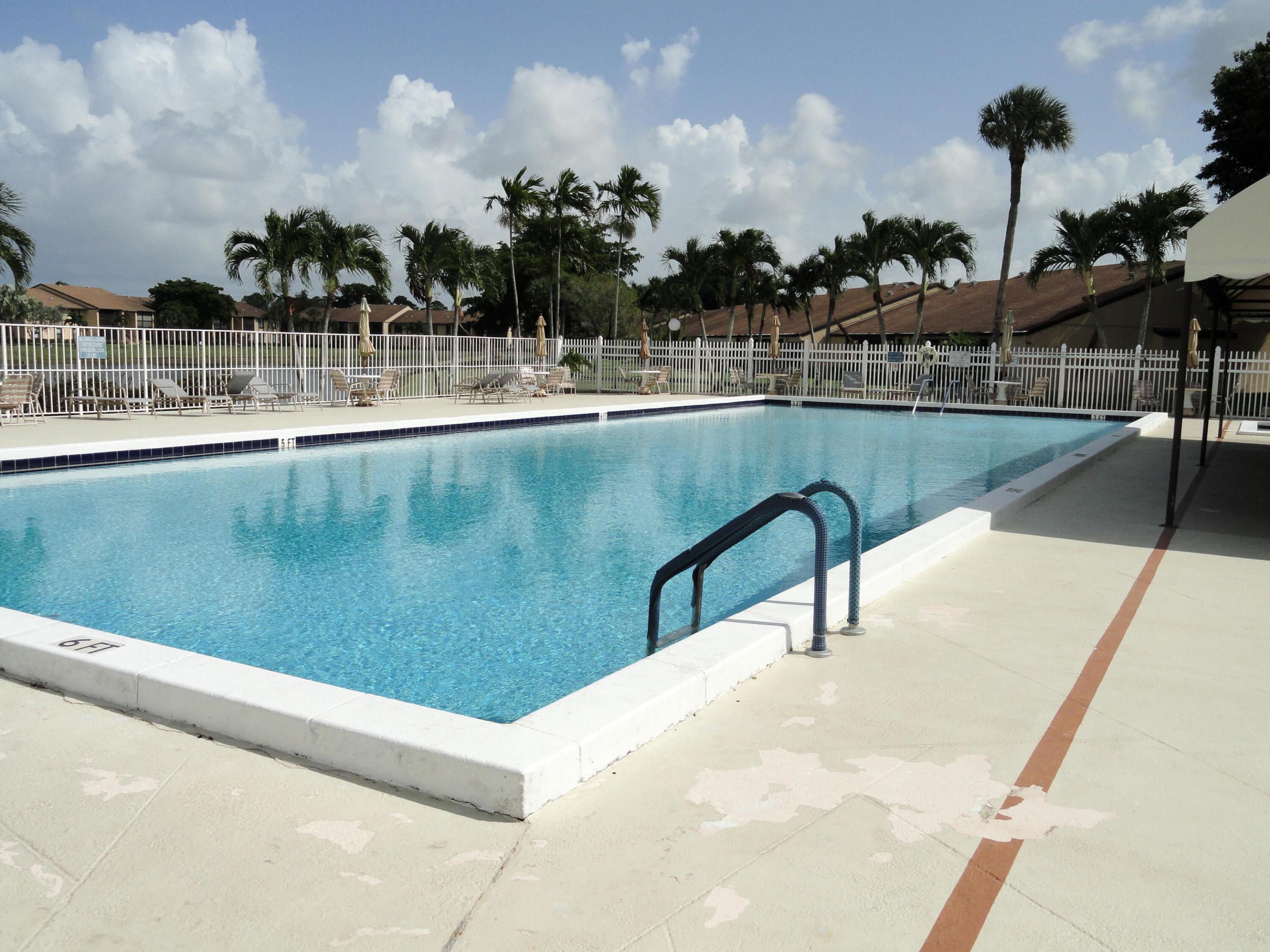 PINE RIDGE NORTH VILLAGE IV CONDO - Residential