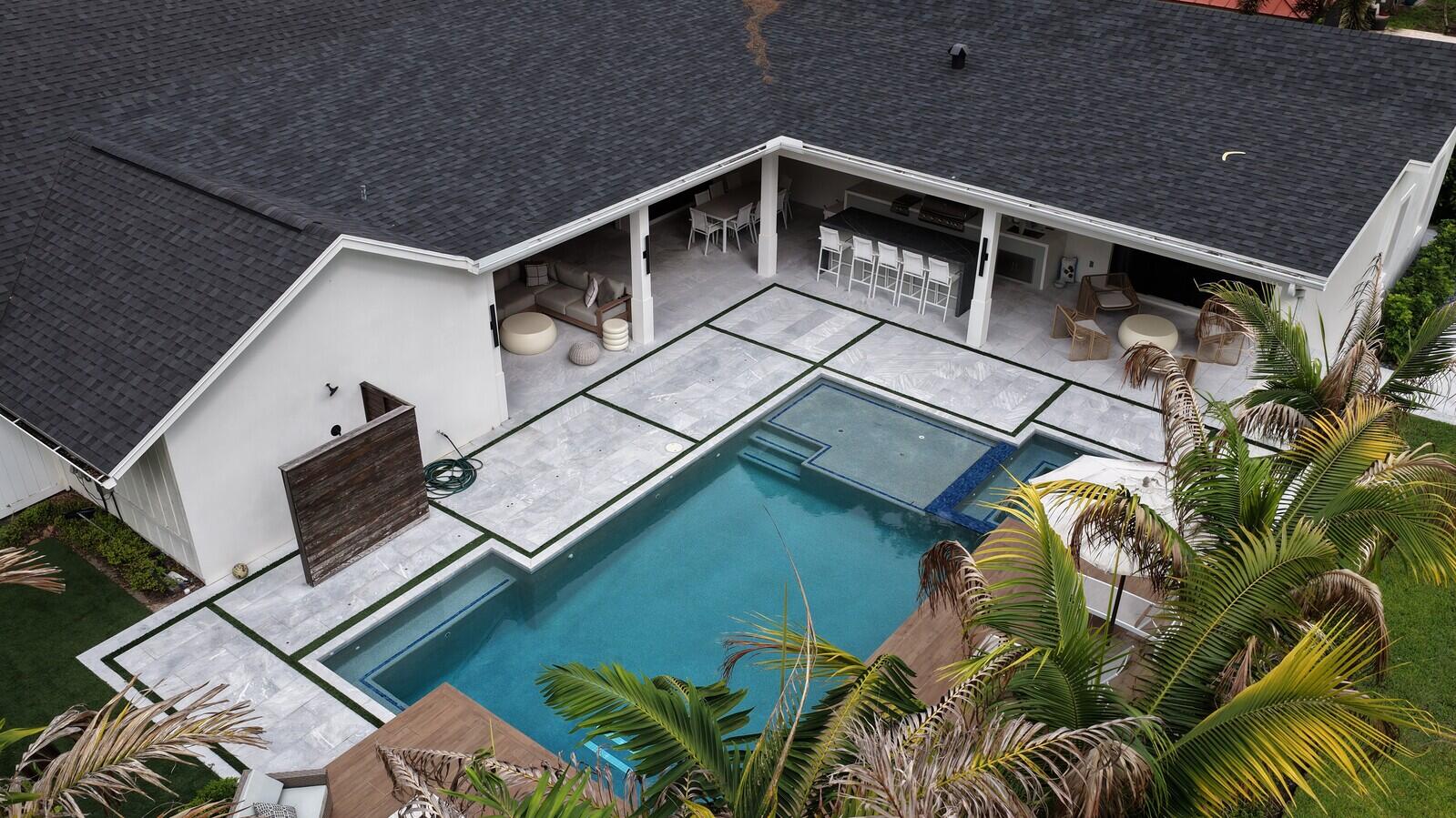 WHISPERING TRAILS 1 - Residential
