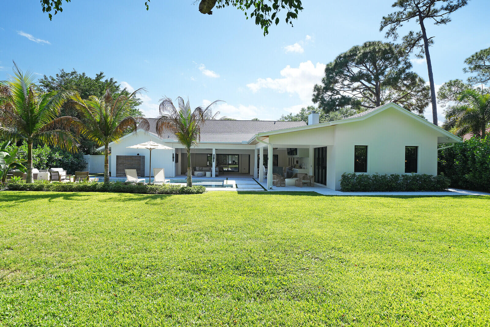 WHISPERING TRAILS 1 - Residential