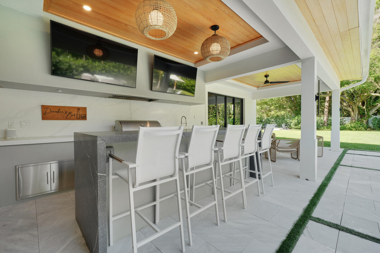 WHISPERING TRAILS 1 - Residential
