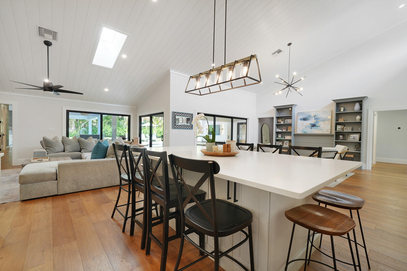 WHISPERING TRAILS 1 - Residential
