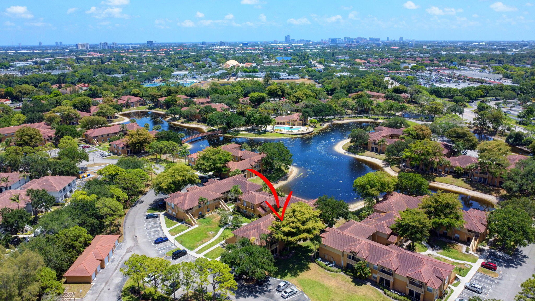 PALM LAKE CONDOMINIUM - Residential