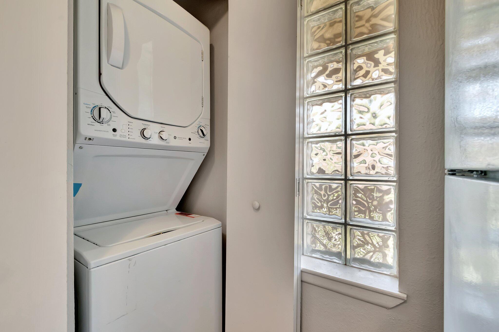 PALM LAKE CONDOMINIUM - Residential