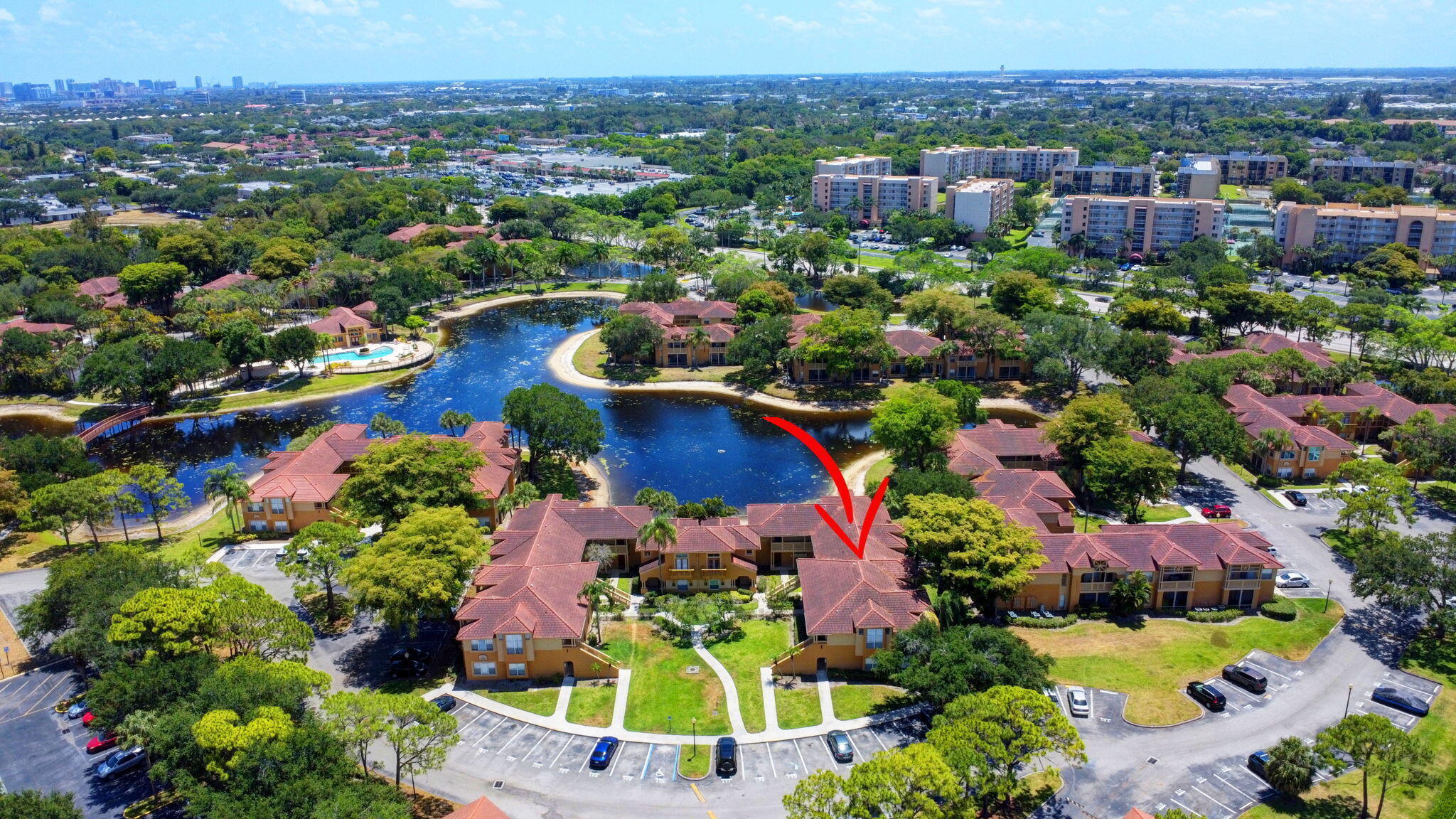 PALM LAKE CONDOMINIUM - Residential