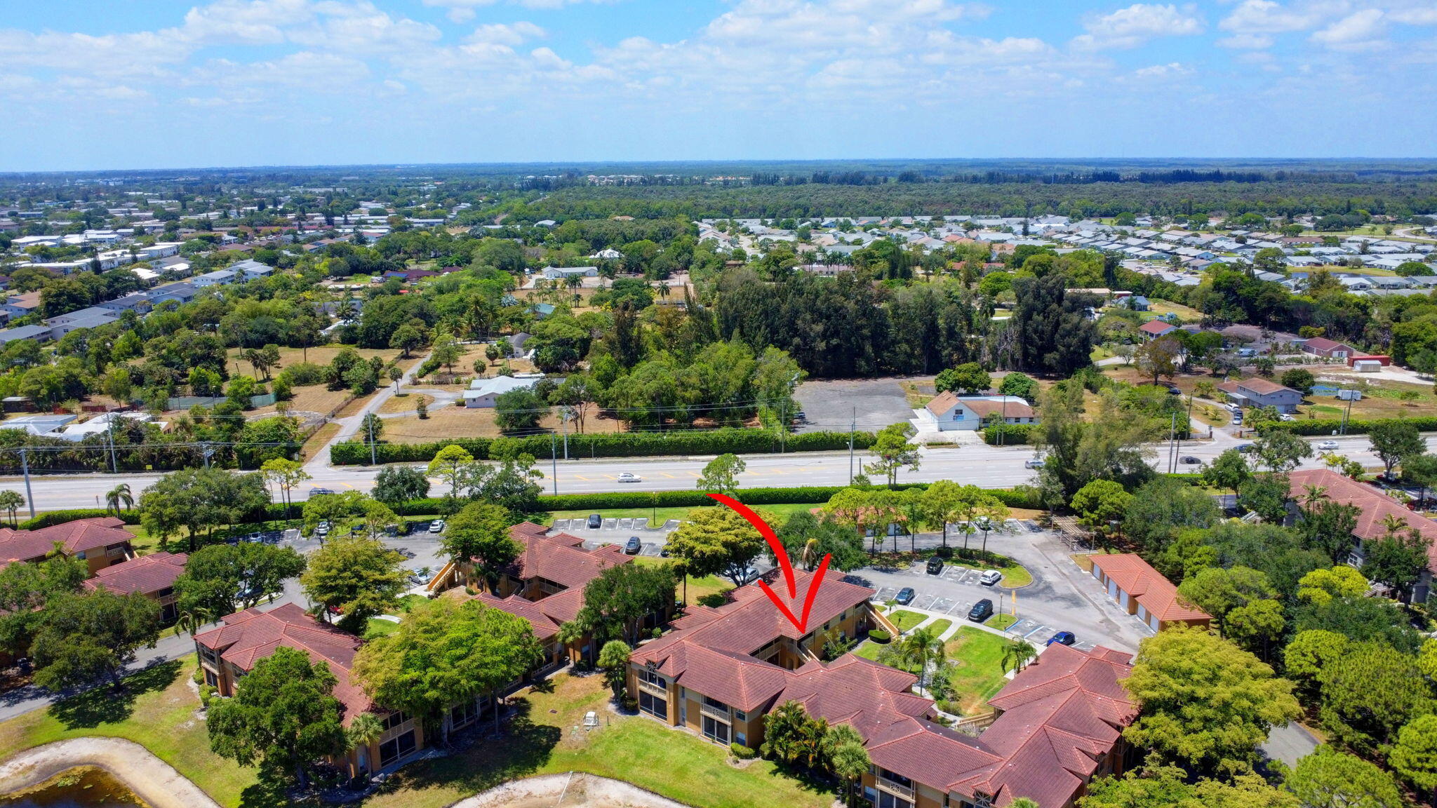 PALM LAKE CONDOMINIUM - Residential