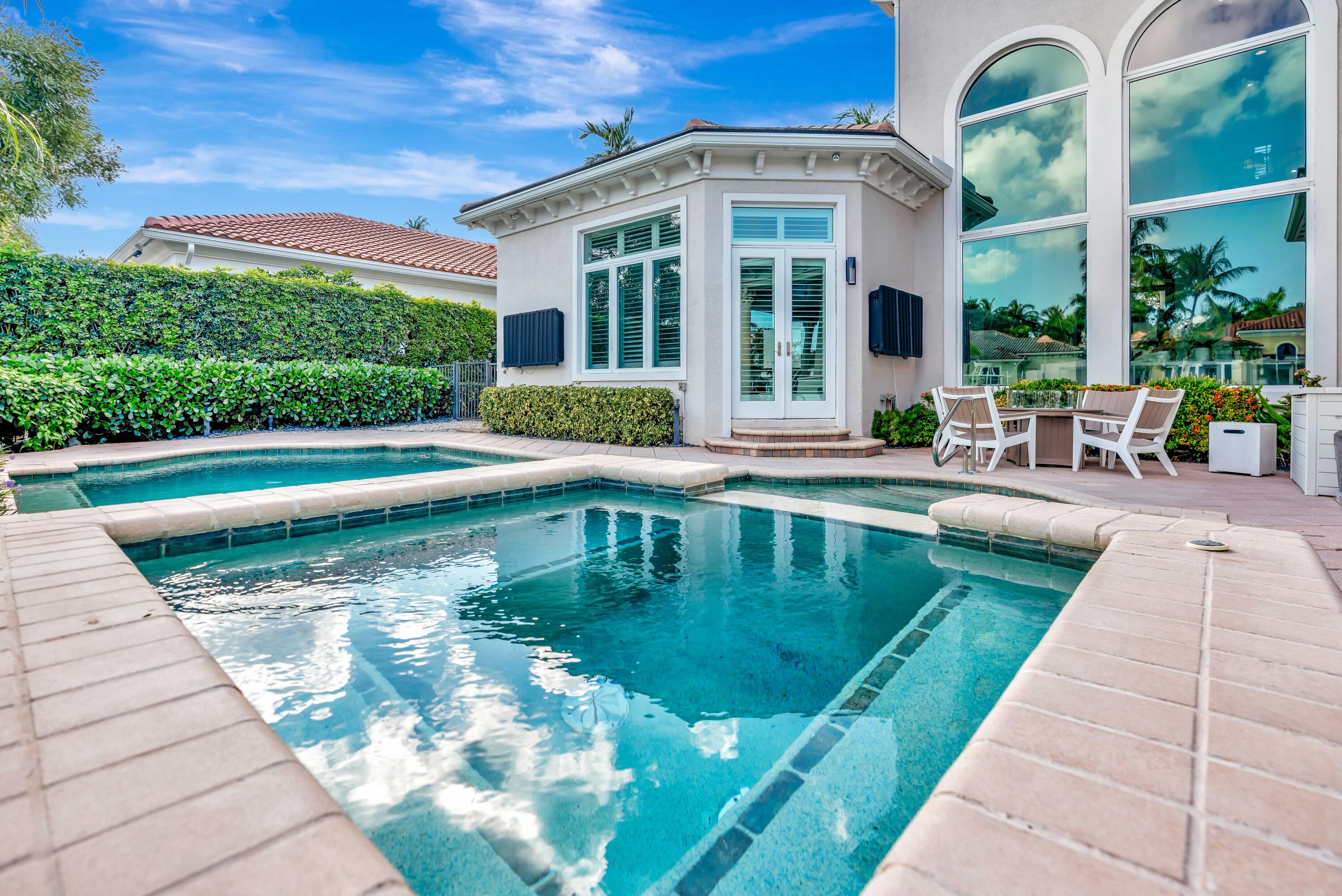 HARBOUR ISLES - Residential