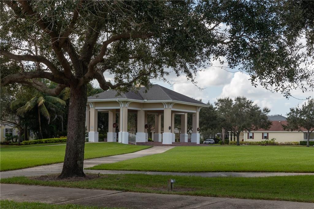 Pointe West - Residential