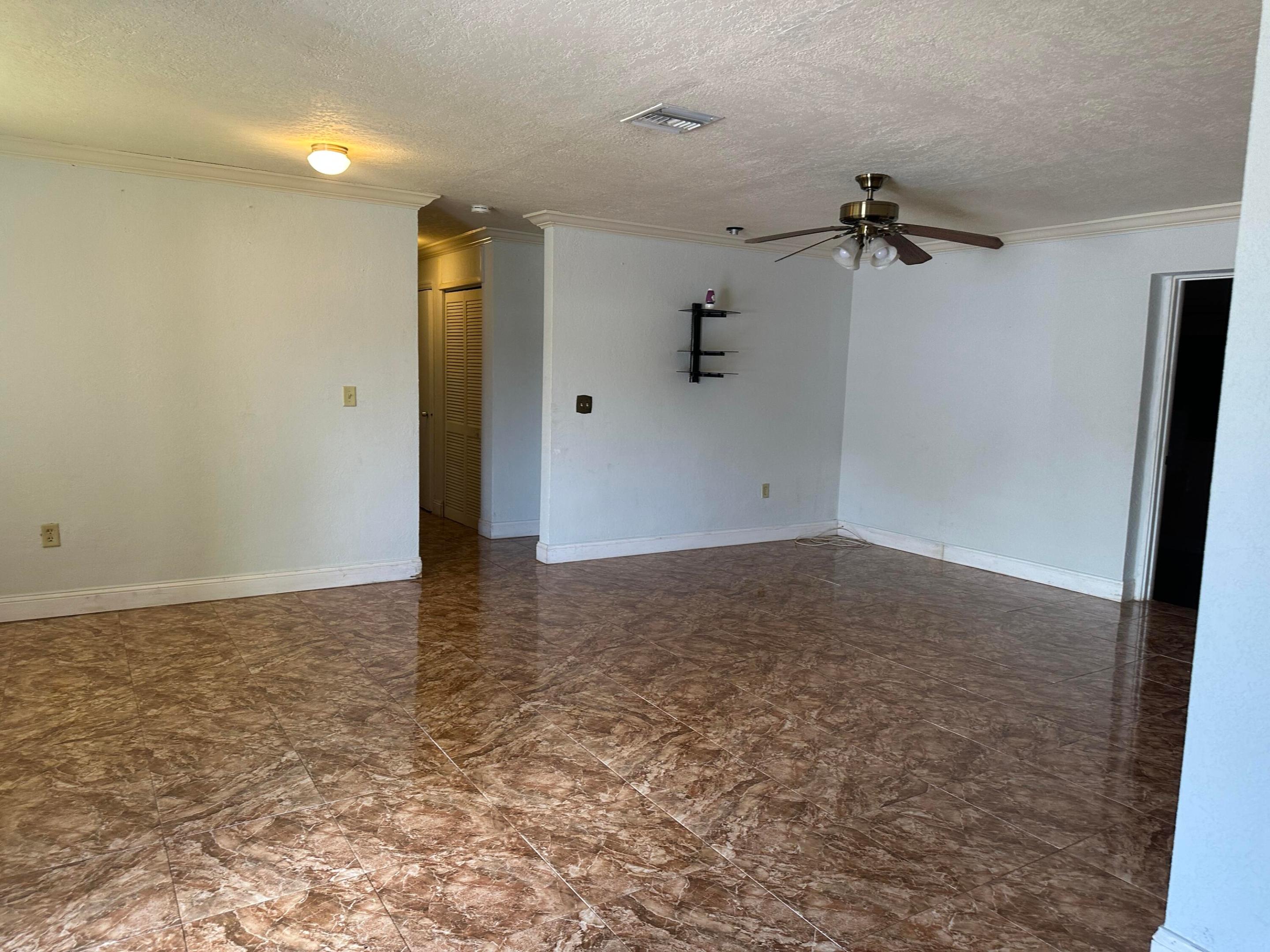 GREEN RANCH HOMES REPLAT - Residential