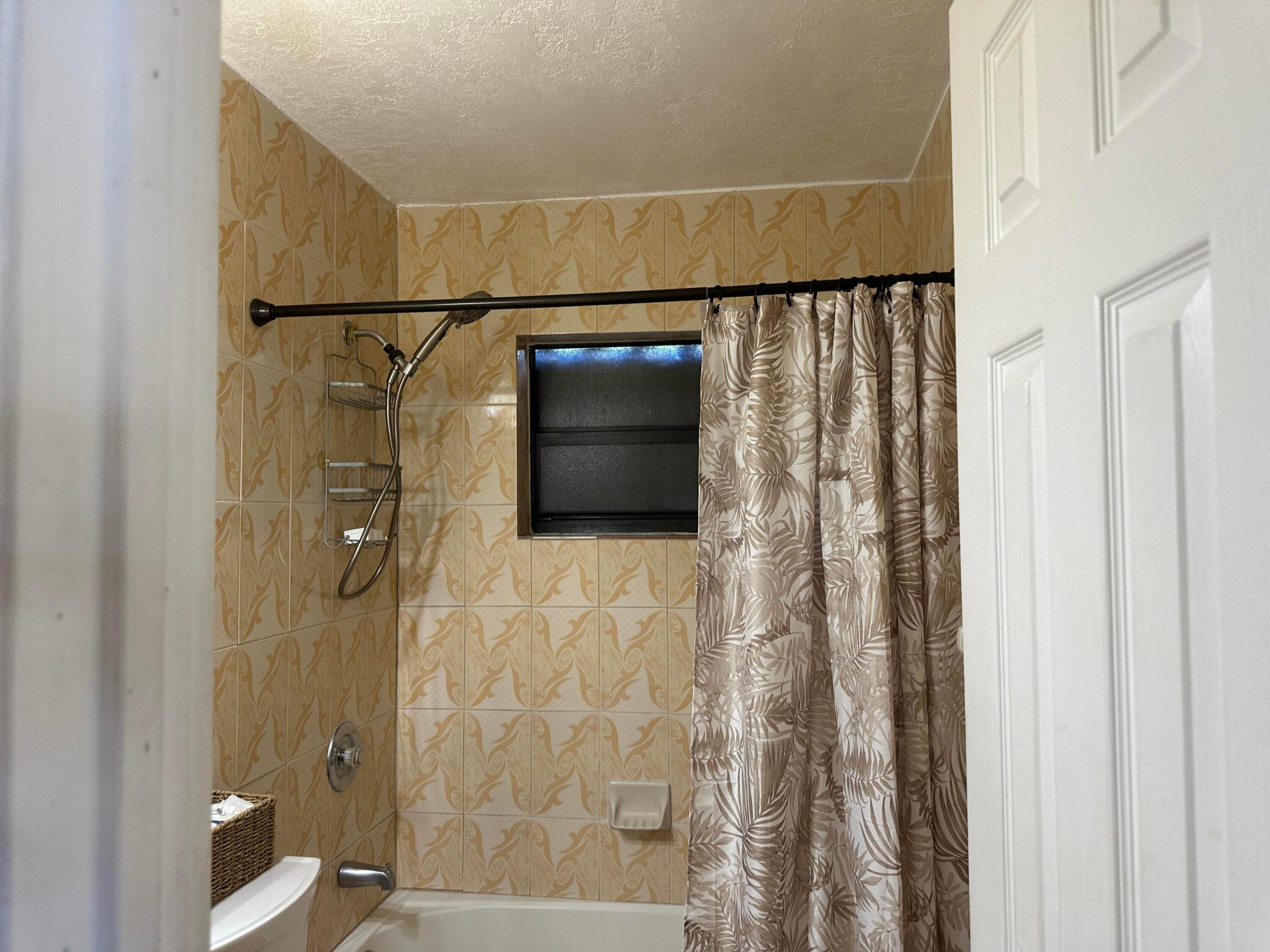 GREEN RANCH HOMES REPLAT - Residential