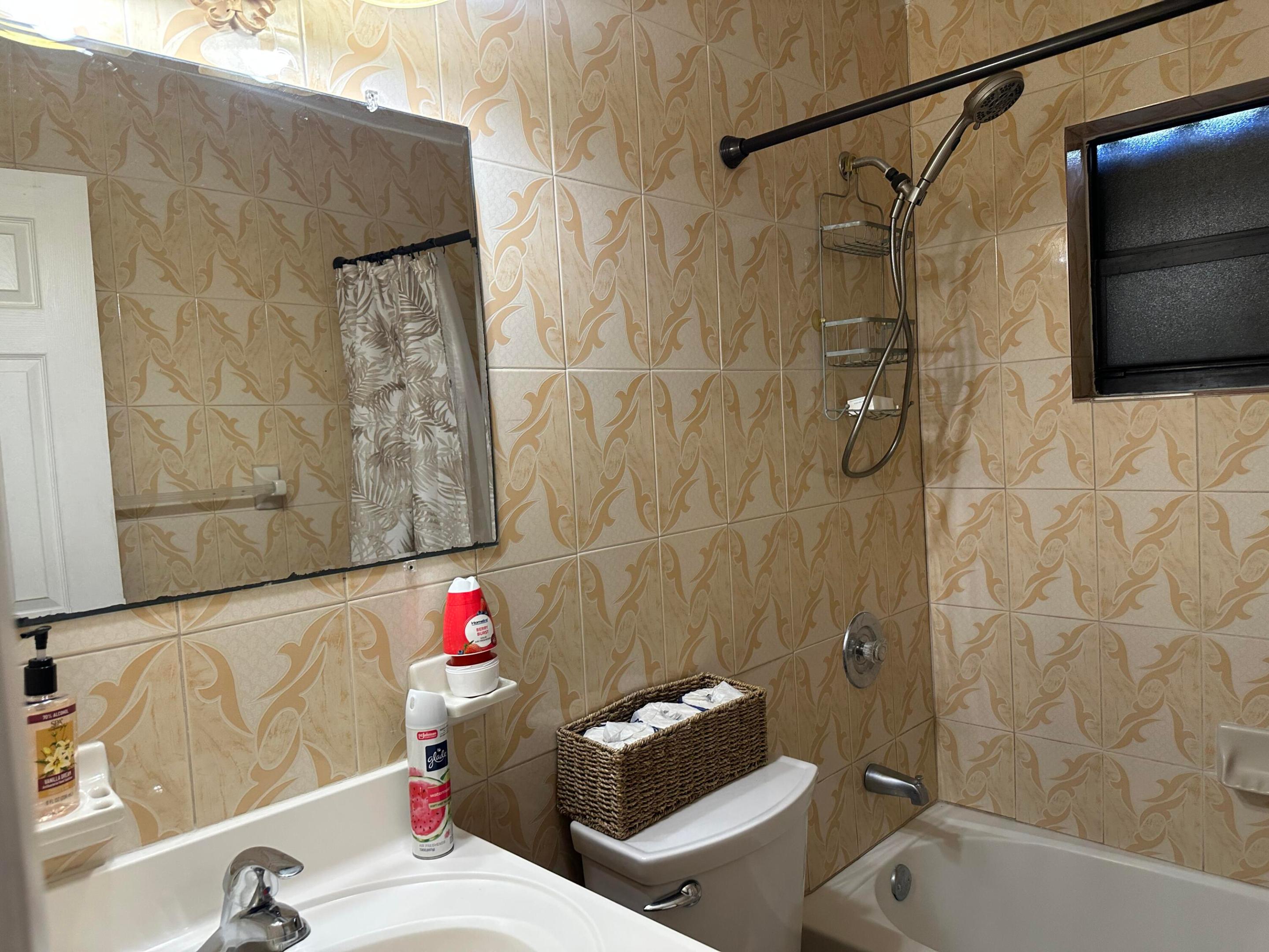 GREEN RANCH HOMES REPLAT - Residential