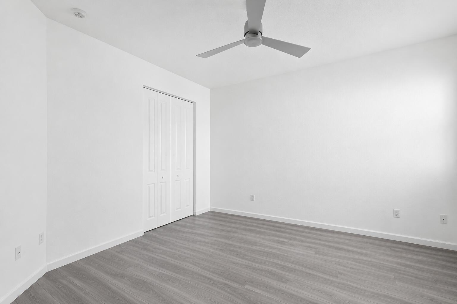 BLUE LAKE TOWNHOMES - Residential Lease