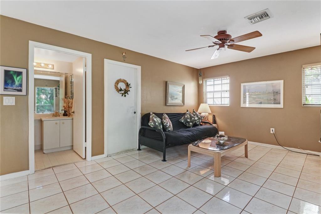 Holiday Spgs East 133-49 - Residential
