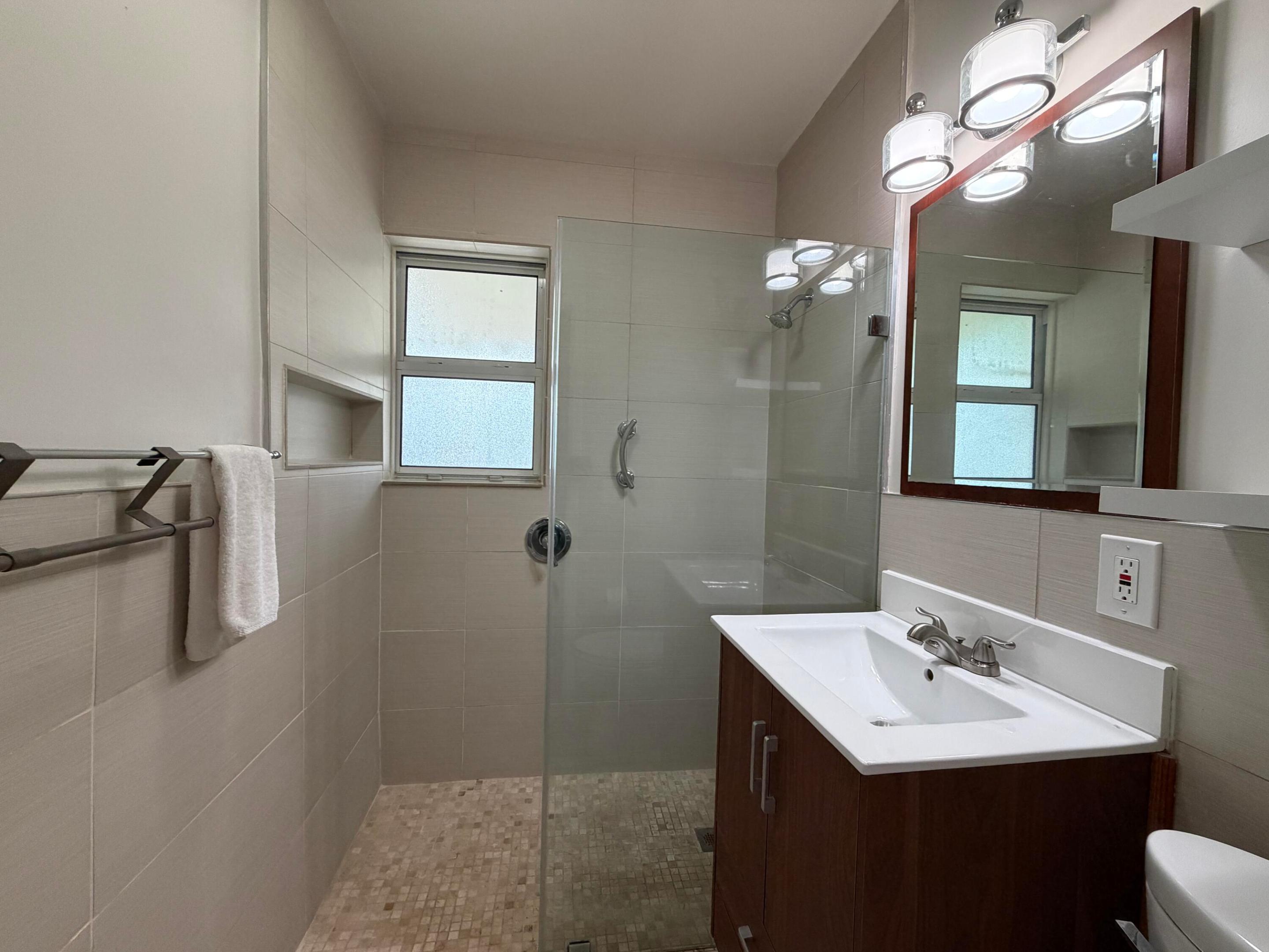 MRS ELVA A TRUAX - Residential Lease