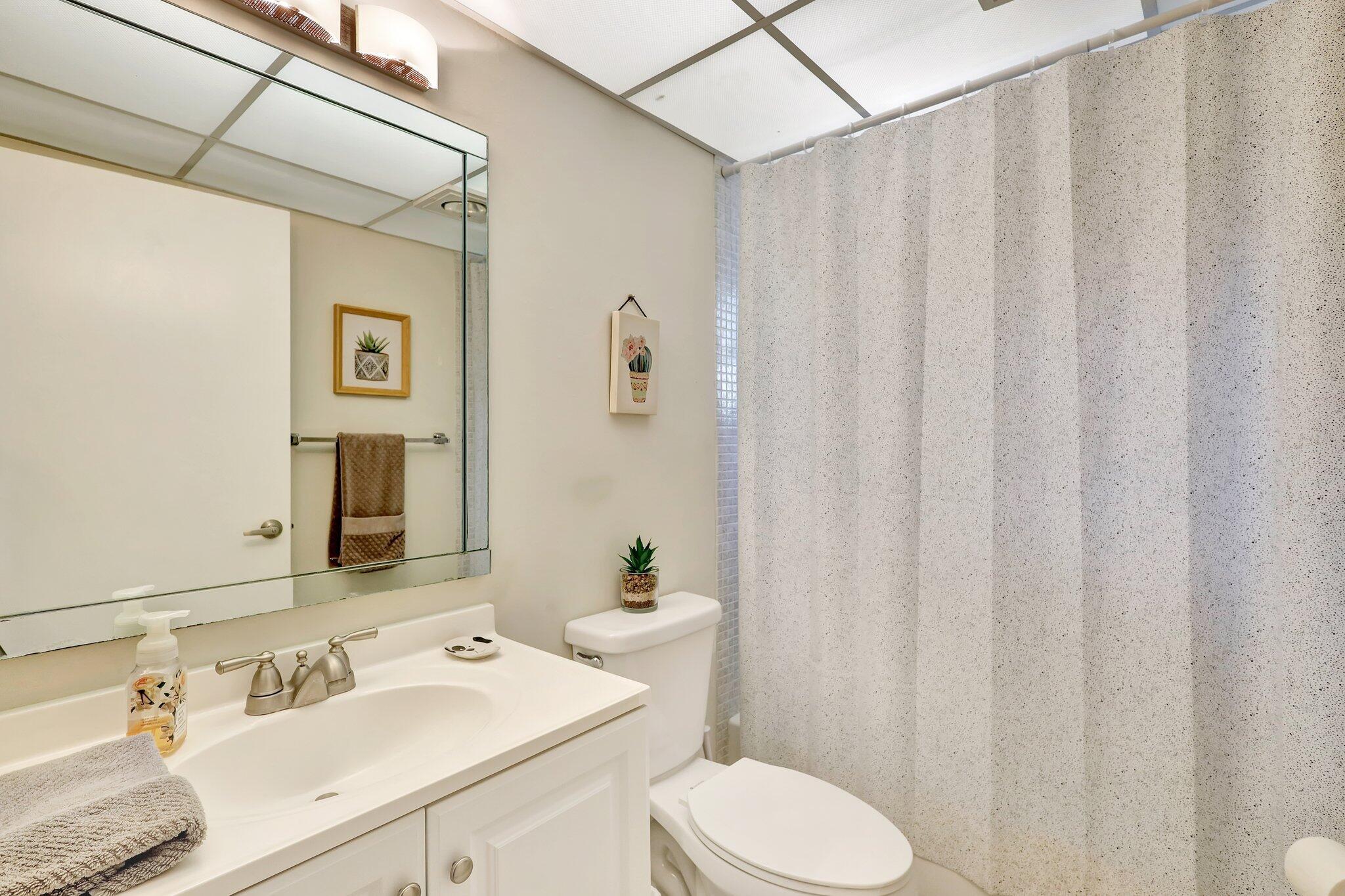 KINGS POINT - Residential Lease