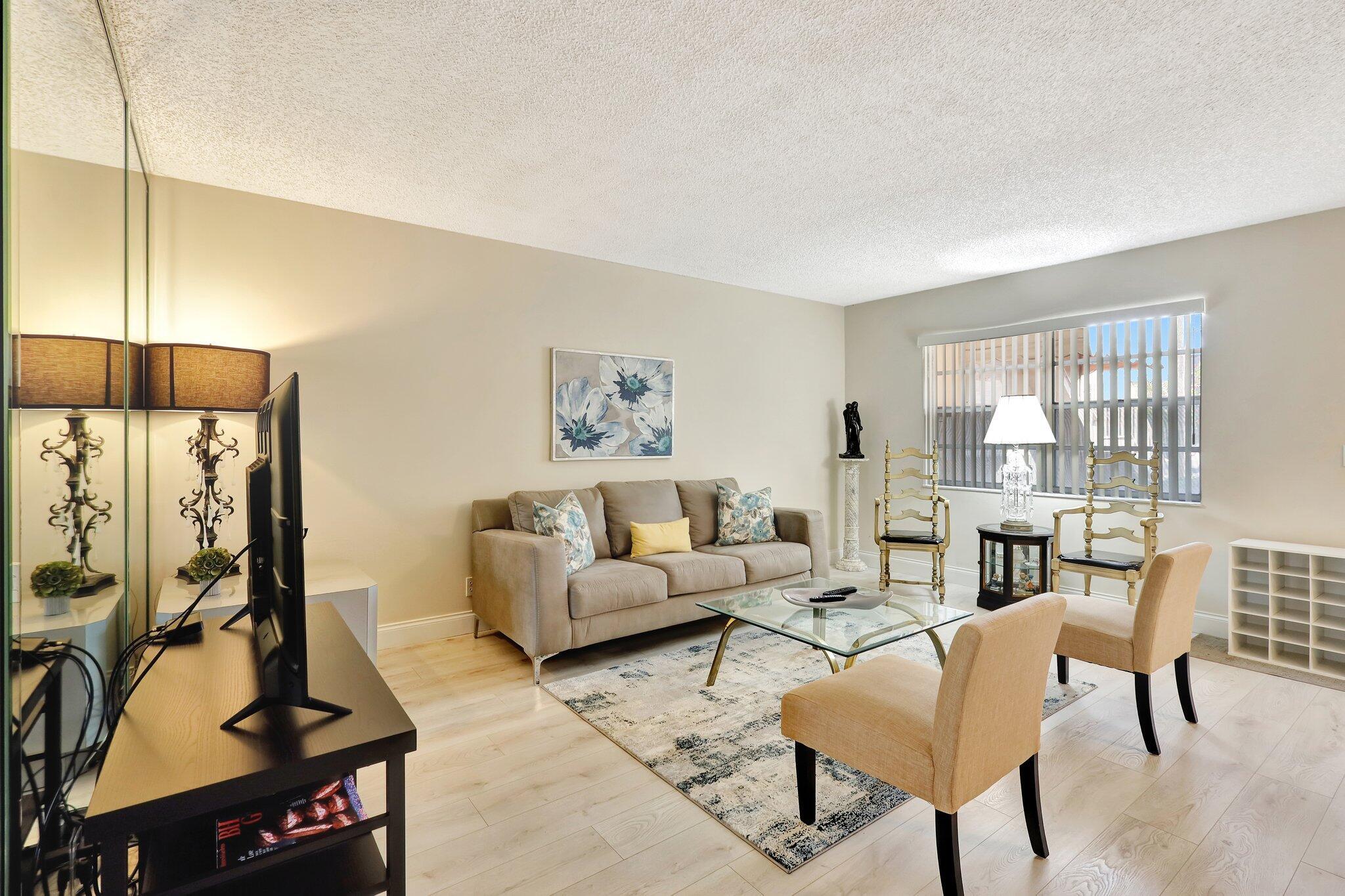 KINGS POINT - Residential Lease