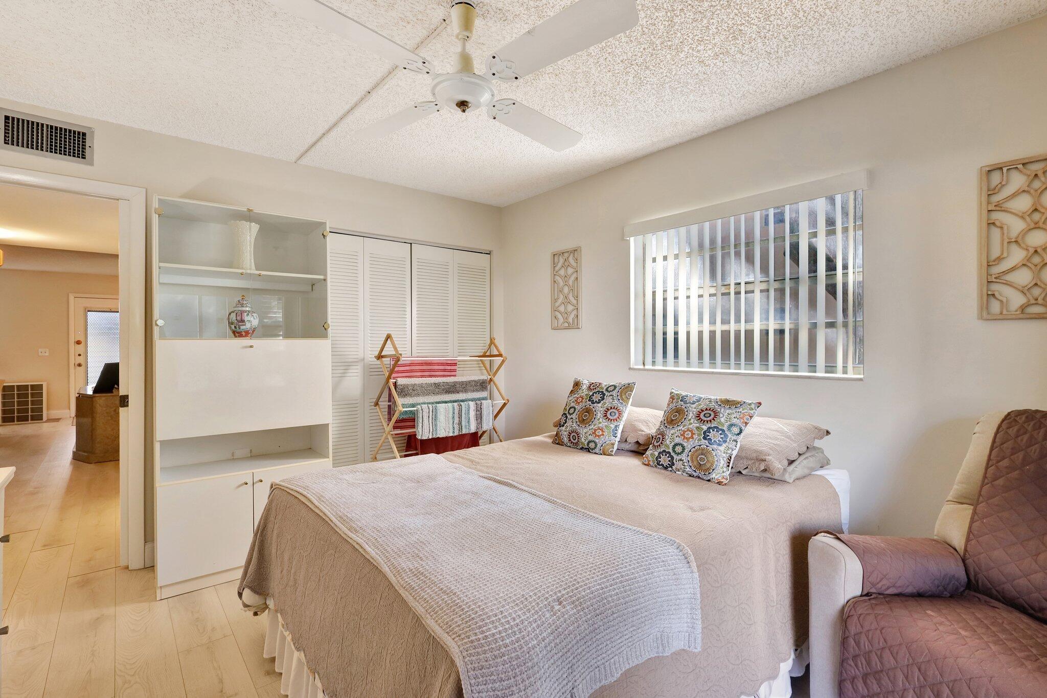 KINGS POINT - Residential Lease