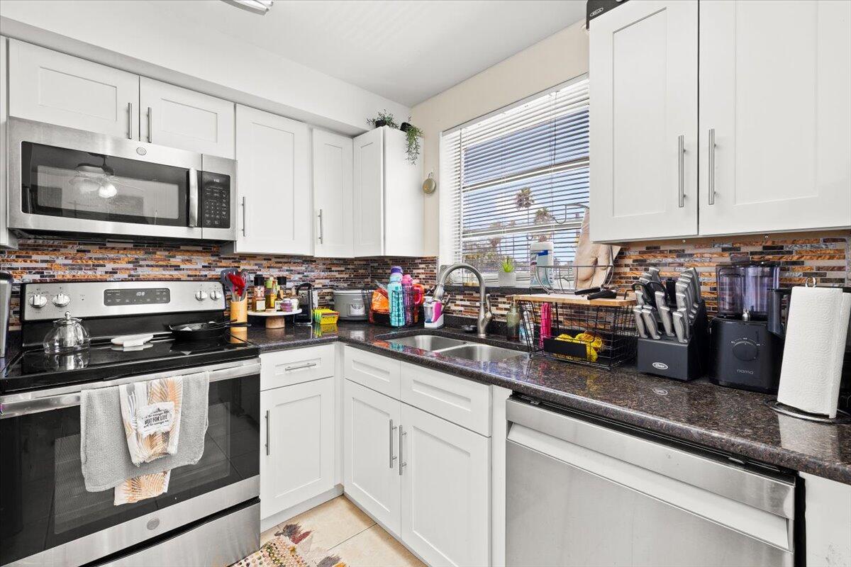 BUFFALO HEIGHTS - Residential Lease