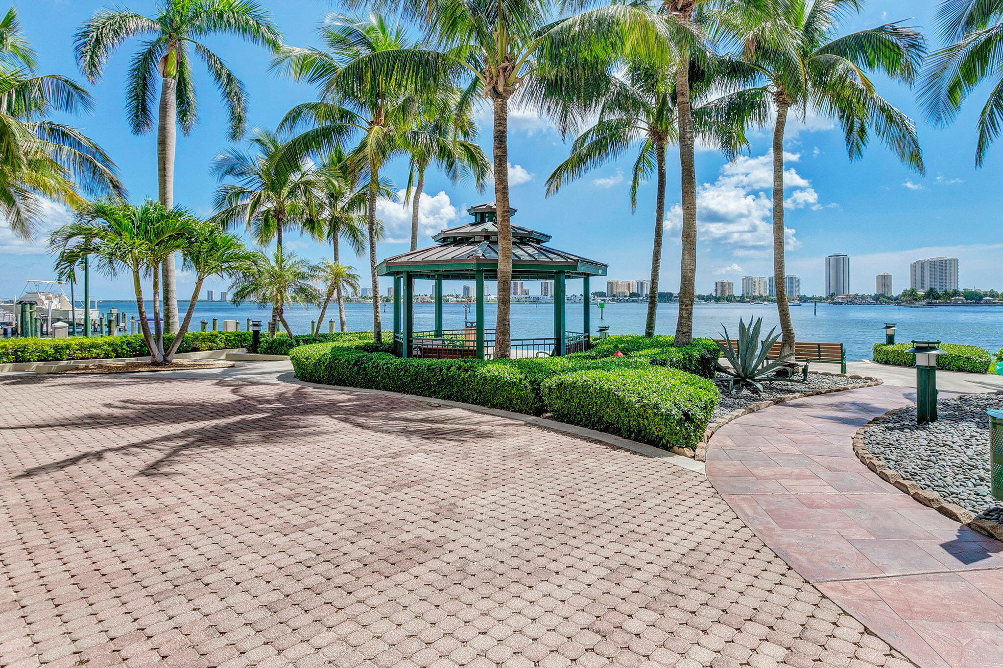 Marina Grande - Residential Lease