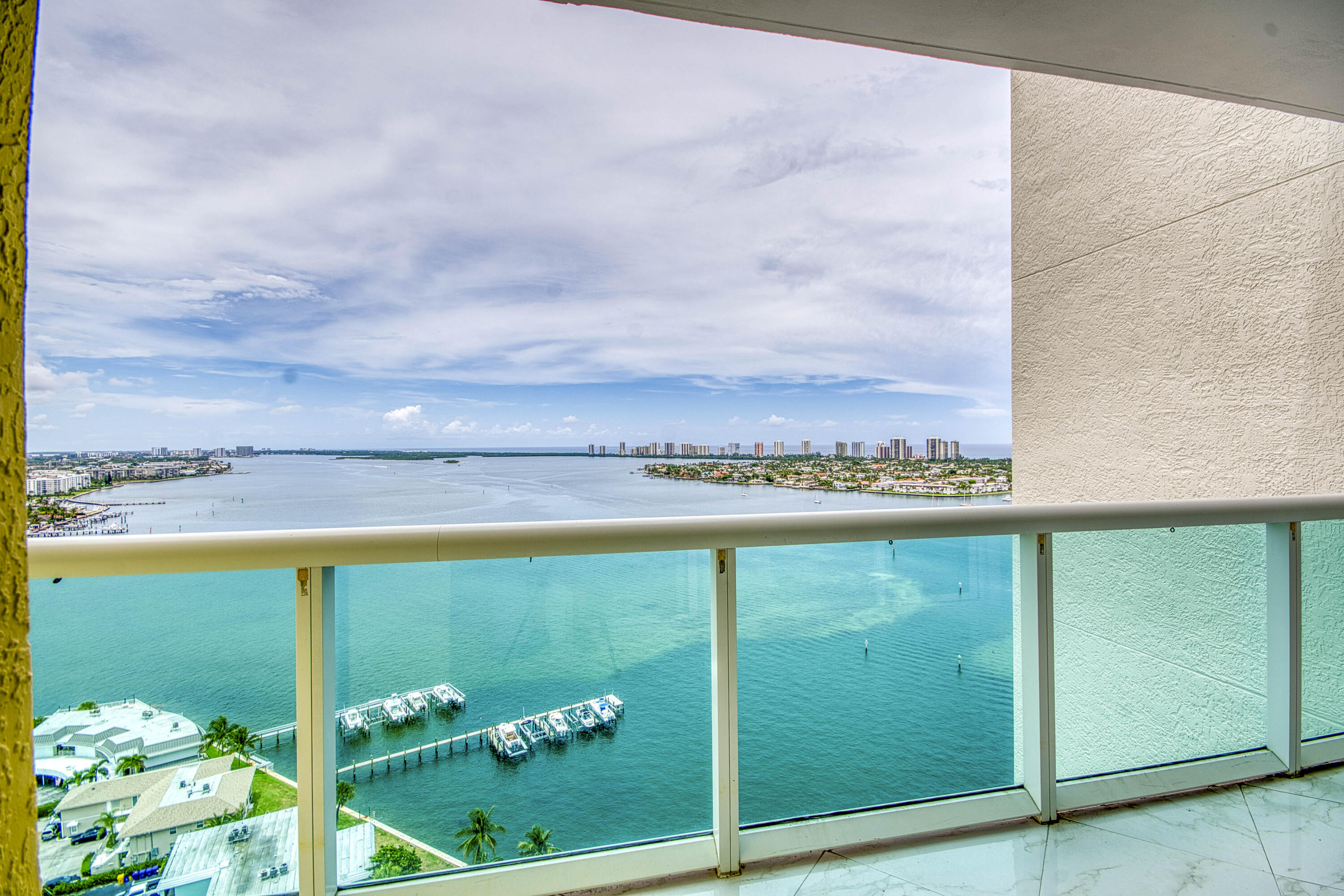 Marina Grande - Residential Lease