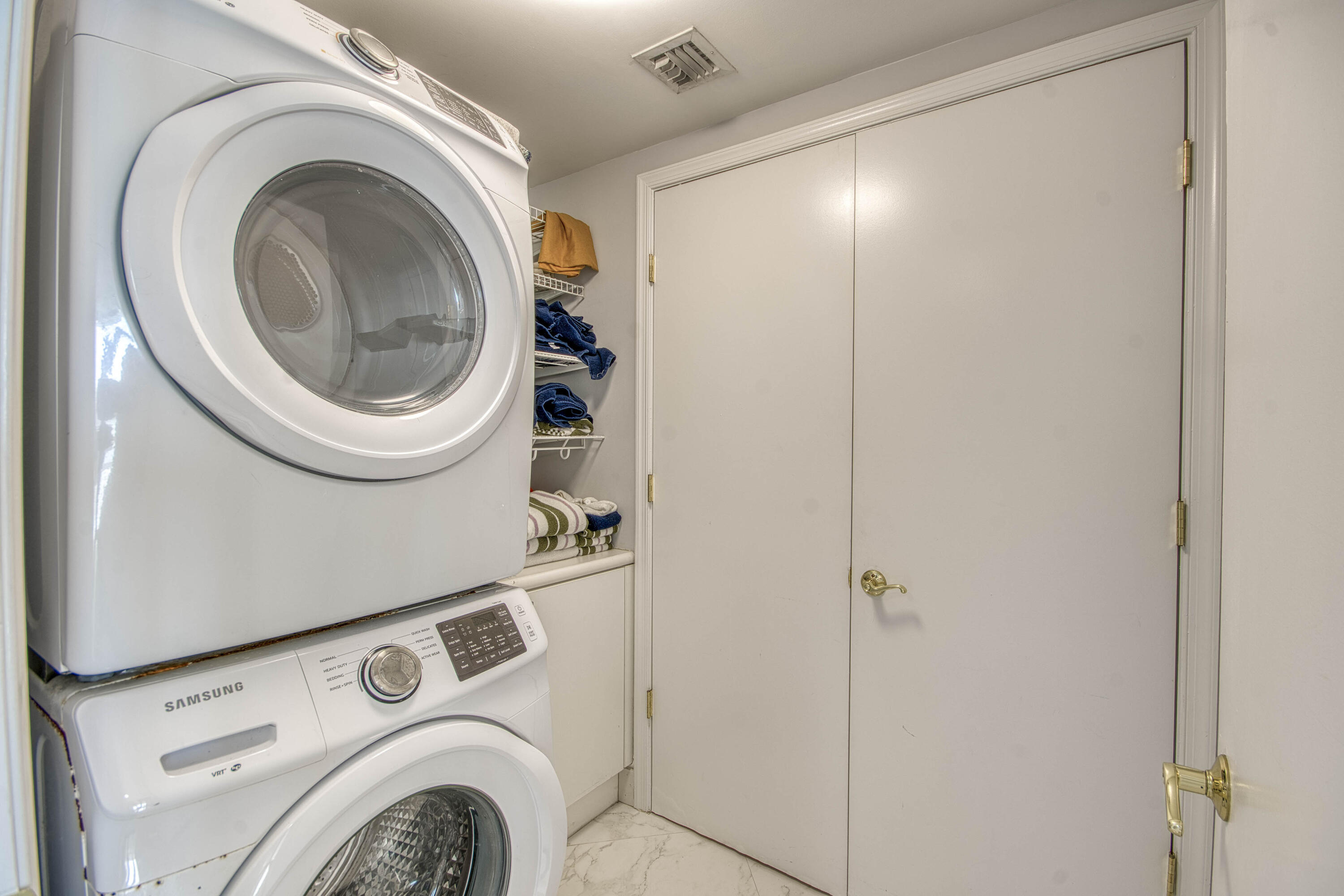 Marina Grande - Residential Lease