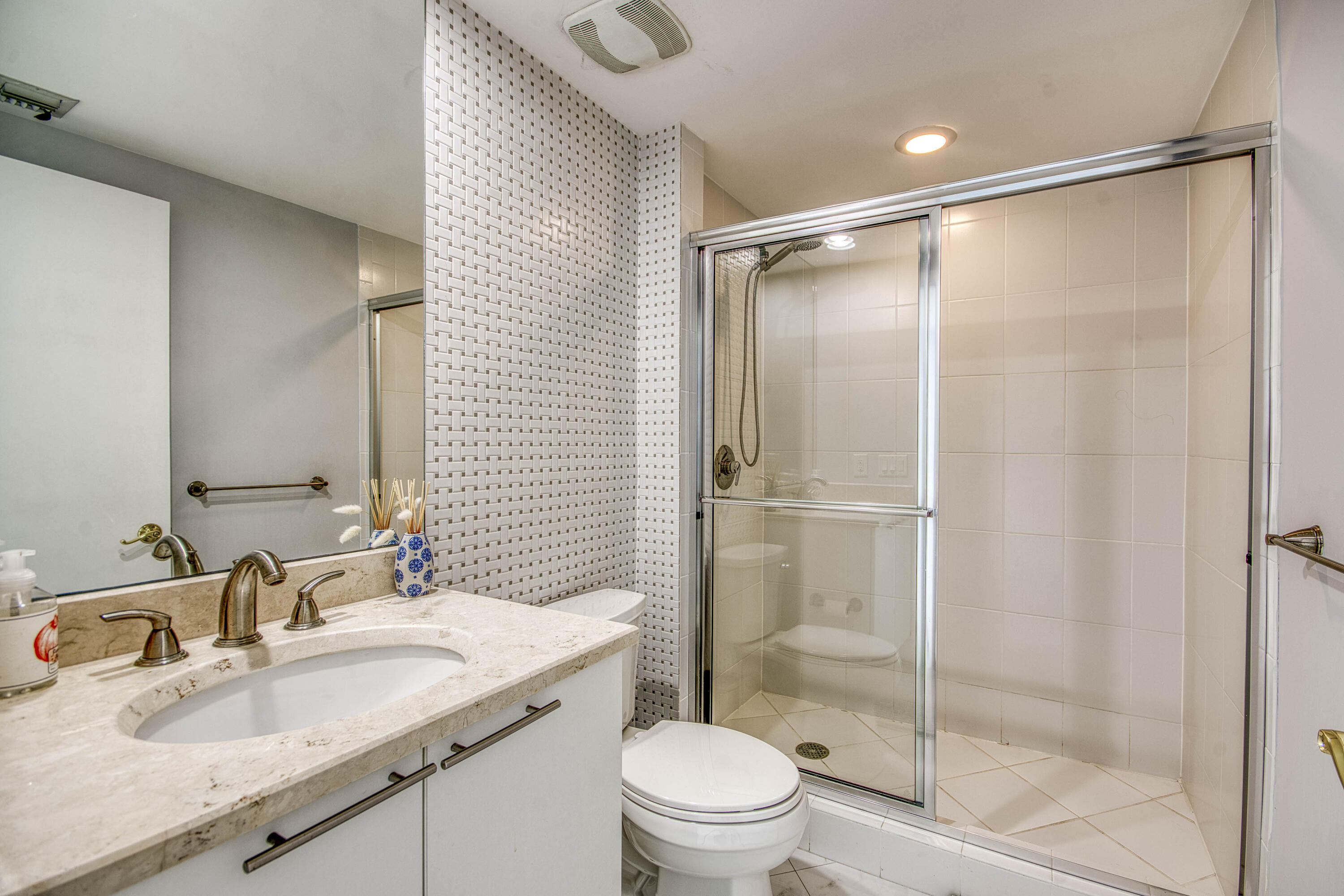 Marina Grande - Residential Lease