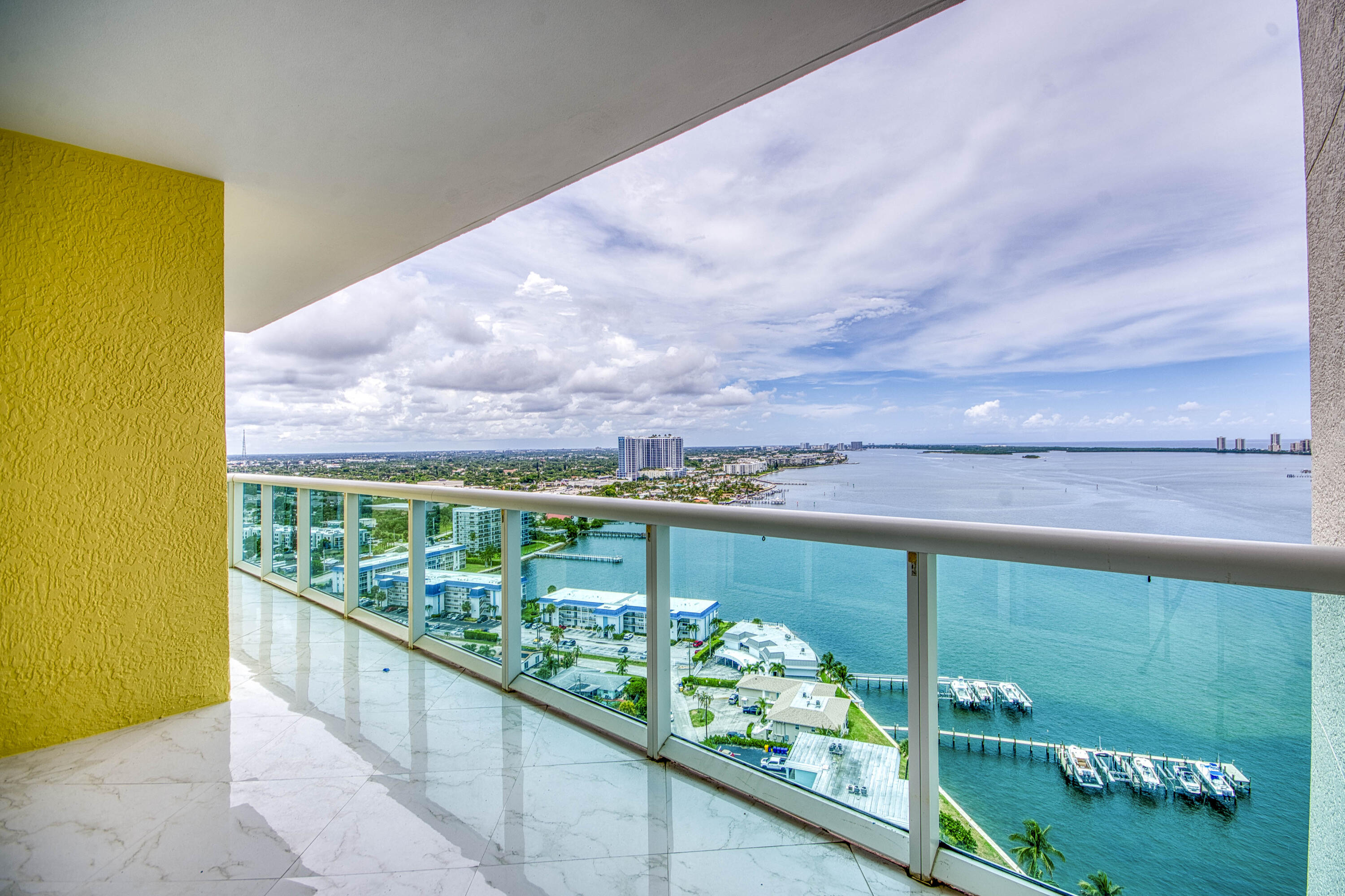 Marina Grande - Residential Lease