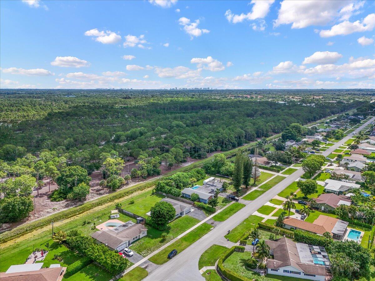 PALM BEACH NATL GOLF AND COUNTRY CLUB ESTATES 2 - Residential