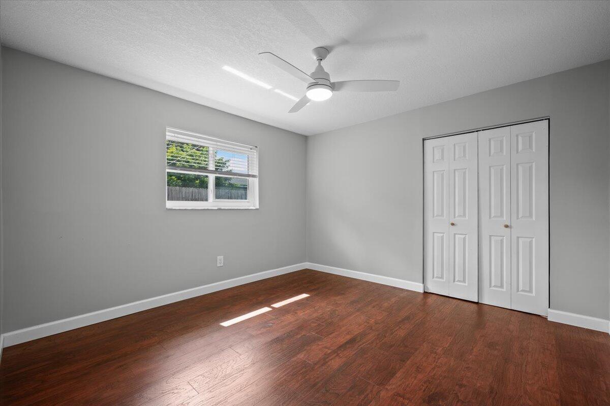PALM BEACH NATL GOLF AND COUNTRY CLUB ESTATES 2 - Residential