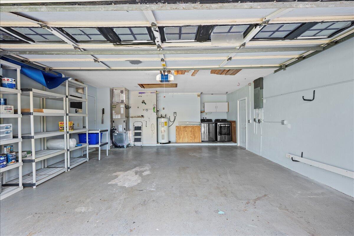 PALM BEACH NATL GOLF AND COUNTRY CLUB ESTATES 2 - Residential