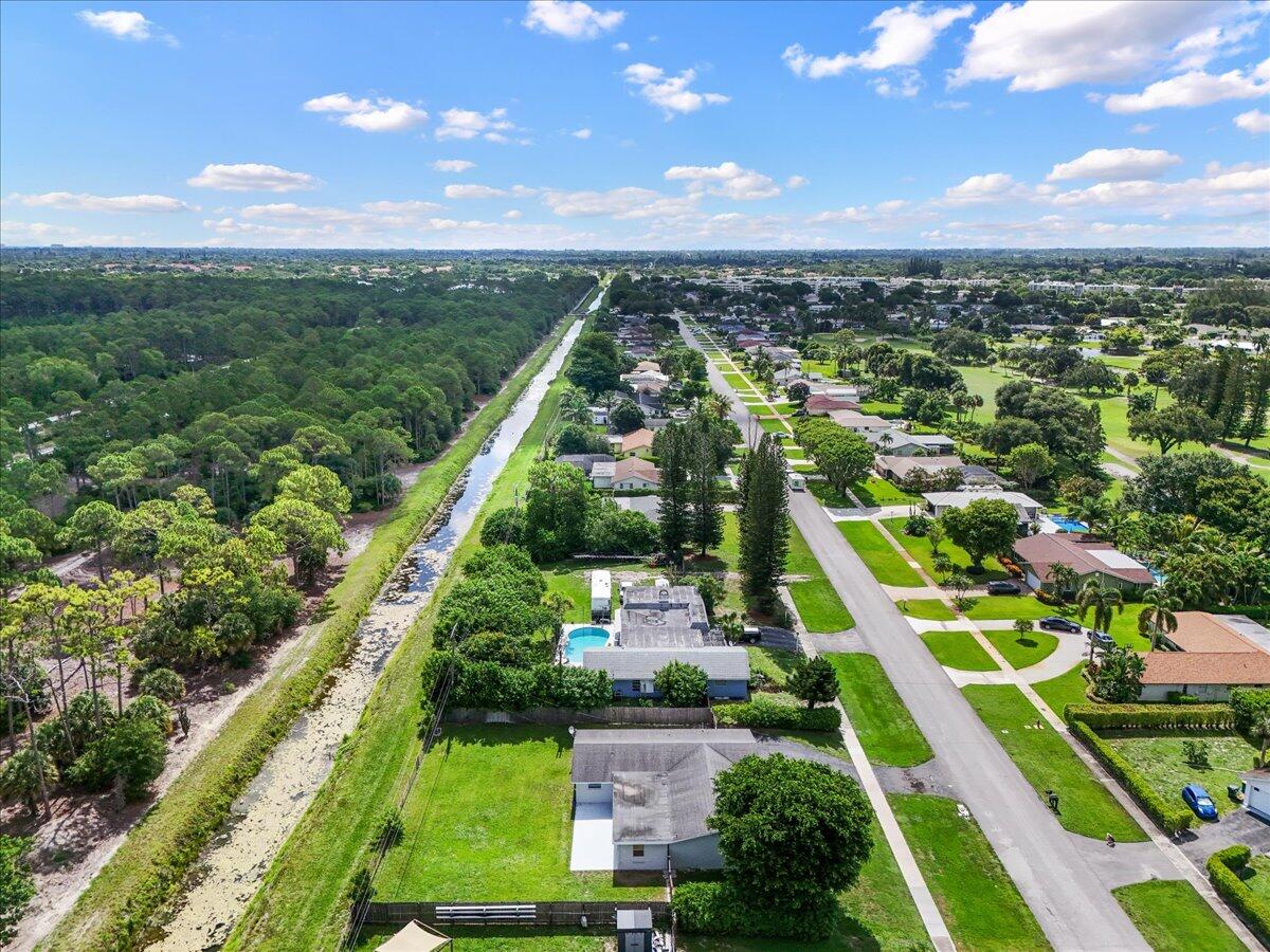 PALM BEACH NATL GOLF AND COUNTRY CLUB ESTATES 2 - Residential