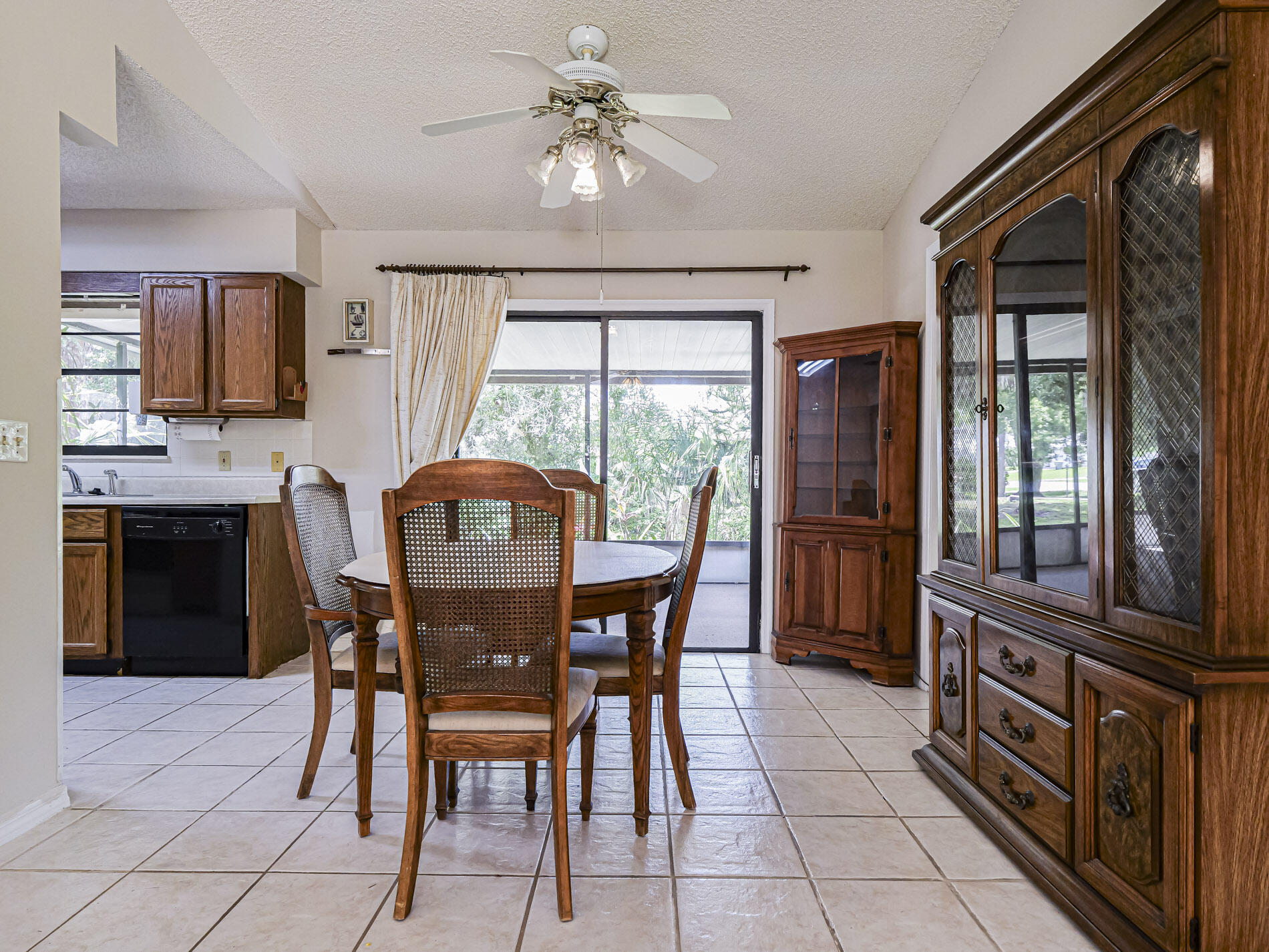 PARADISE PARK UNIT NO 2 - Residential