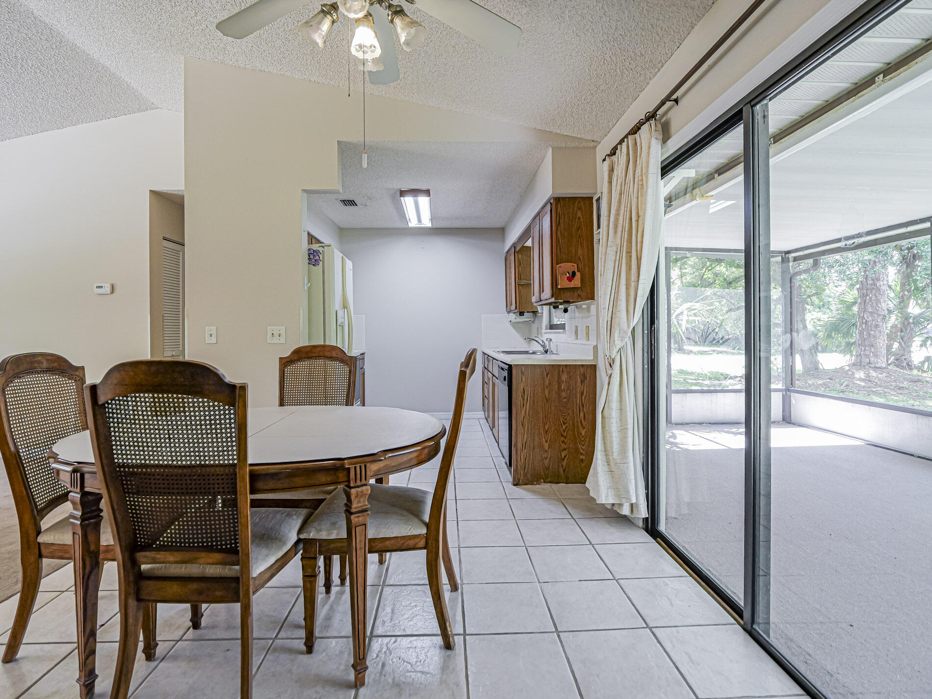 PARADISE PARK UNIT NO 2 - Residential