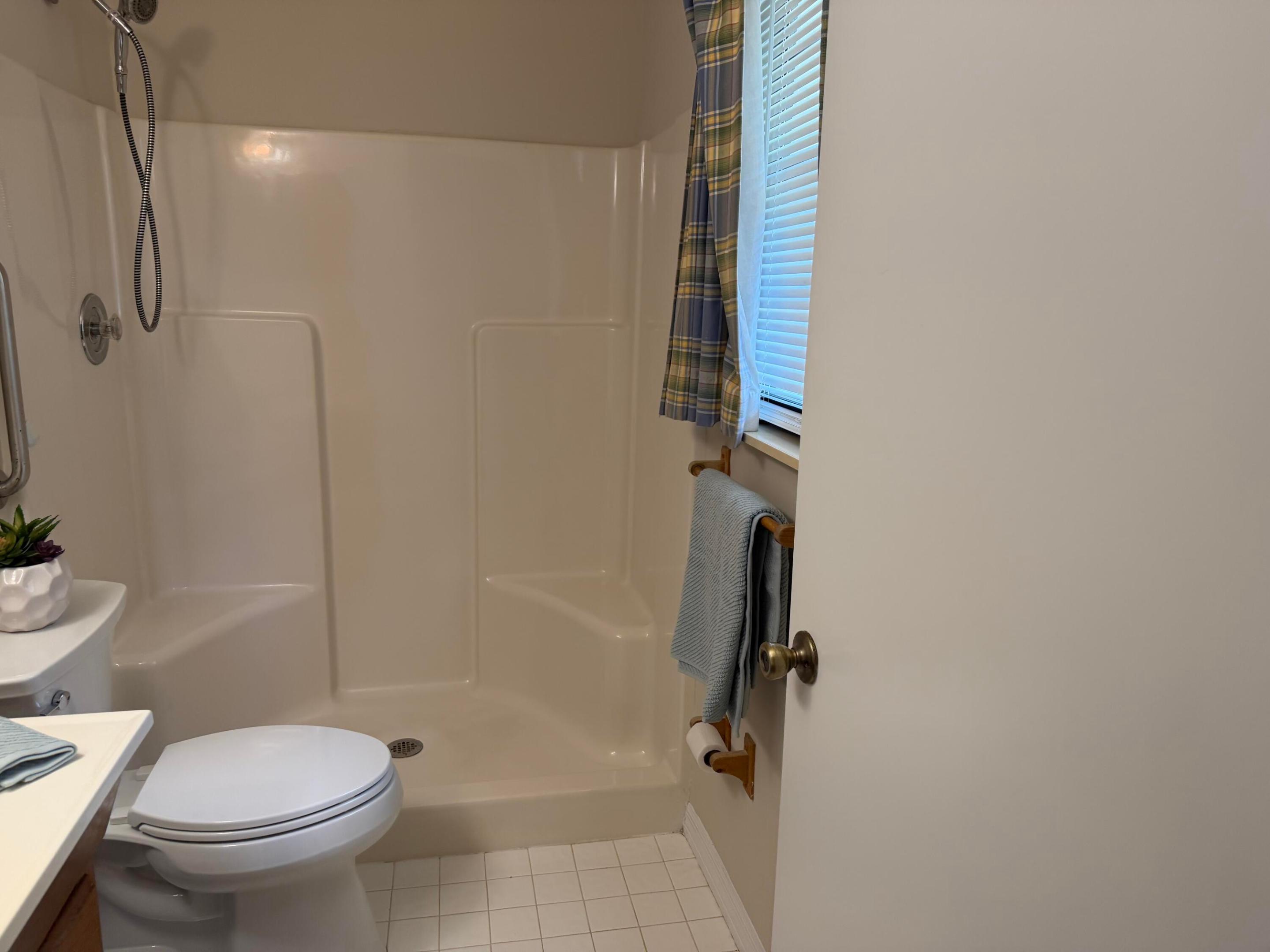 PARADISE PARK UNIT NO 2 - Residential