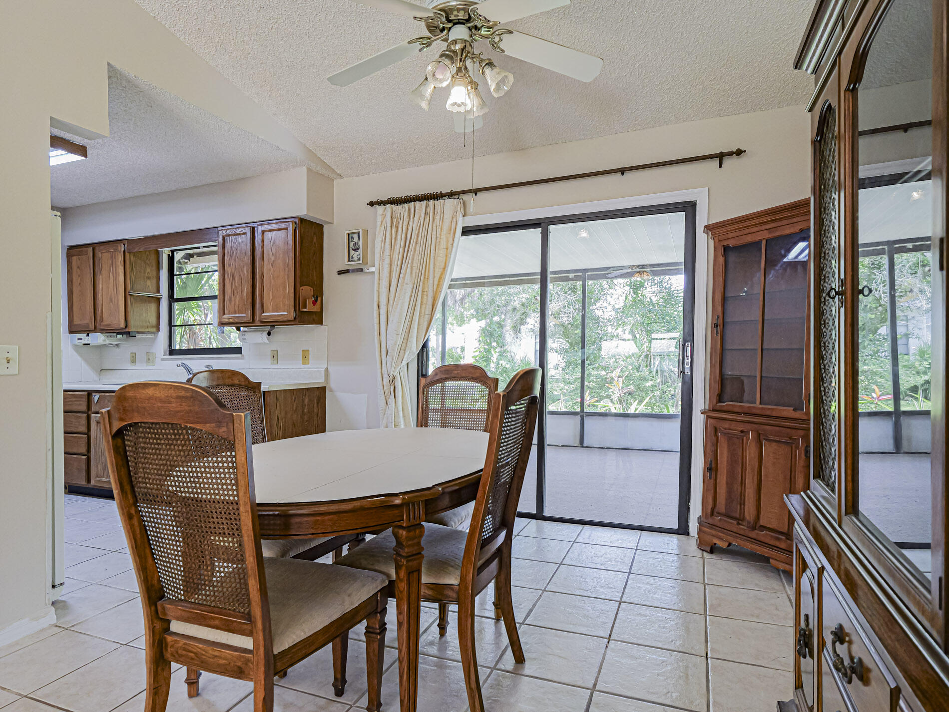 PARADISE PARK UNIT NO 2 - Residential
