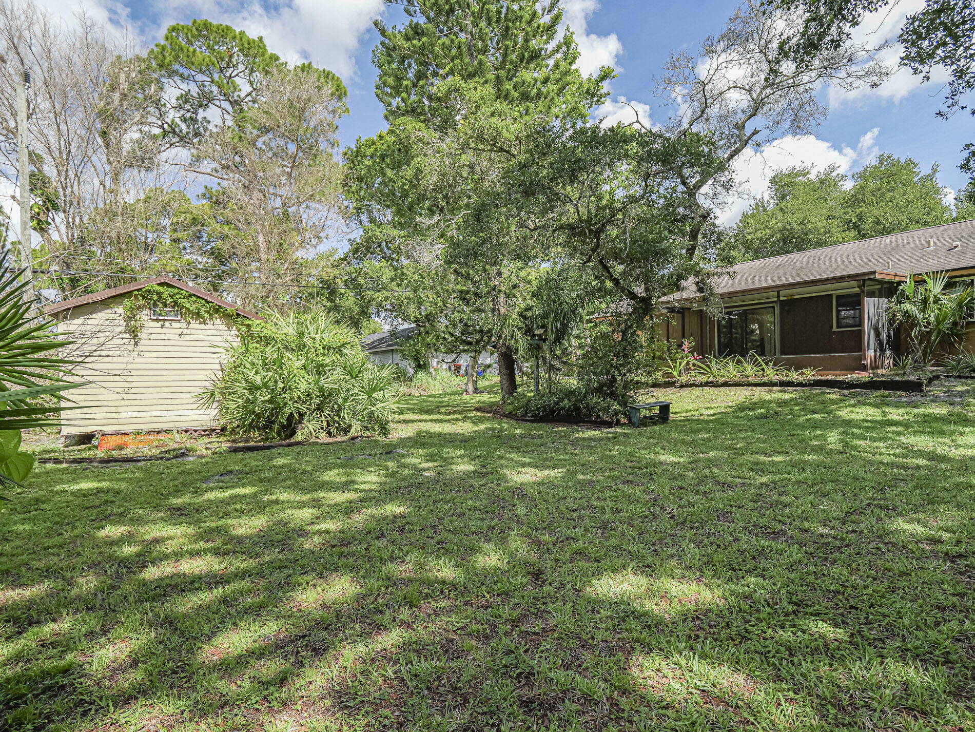 PARADISE PARK UNIT NO 2 - Residential