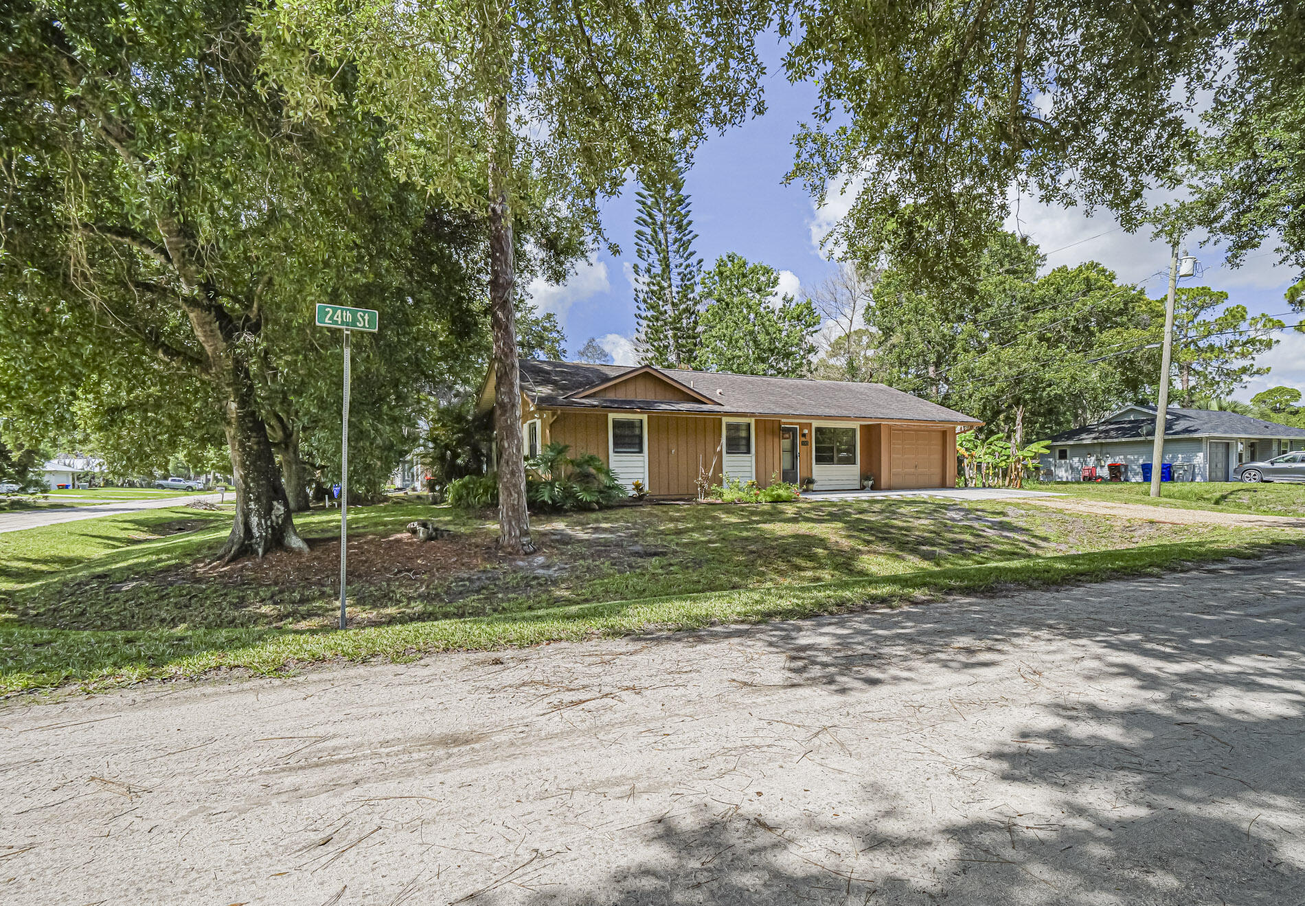 PARADISE PARK UNIT NO 2 - Residential
