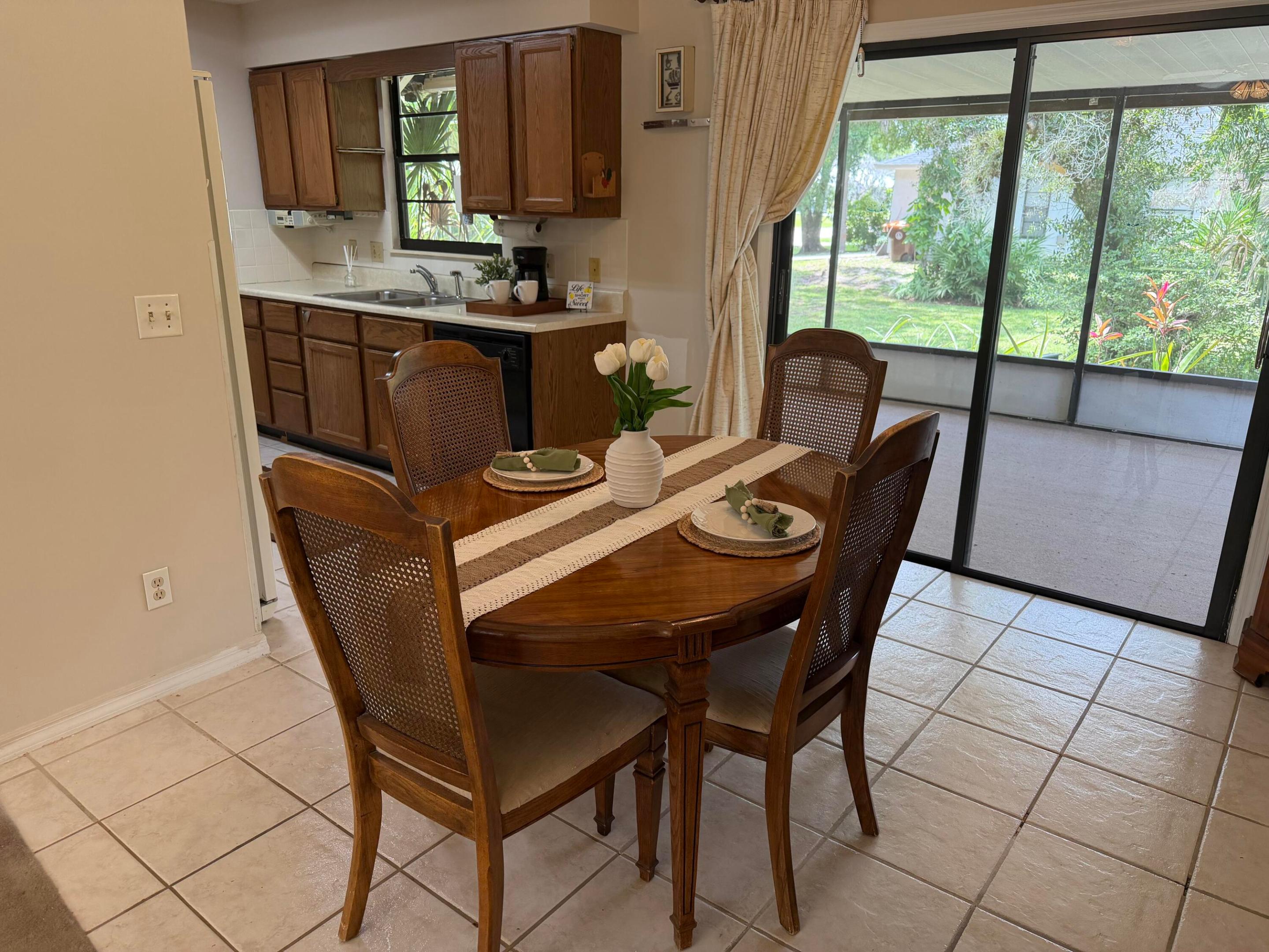 PARADISE PARK UNIT NO 2 - Residential