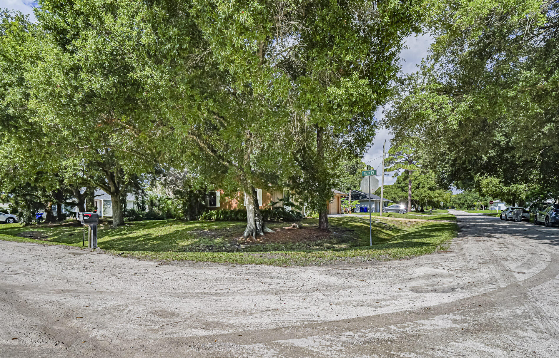 PARADISE PARK UNIT NO 2 - Residential
