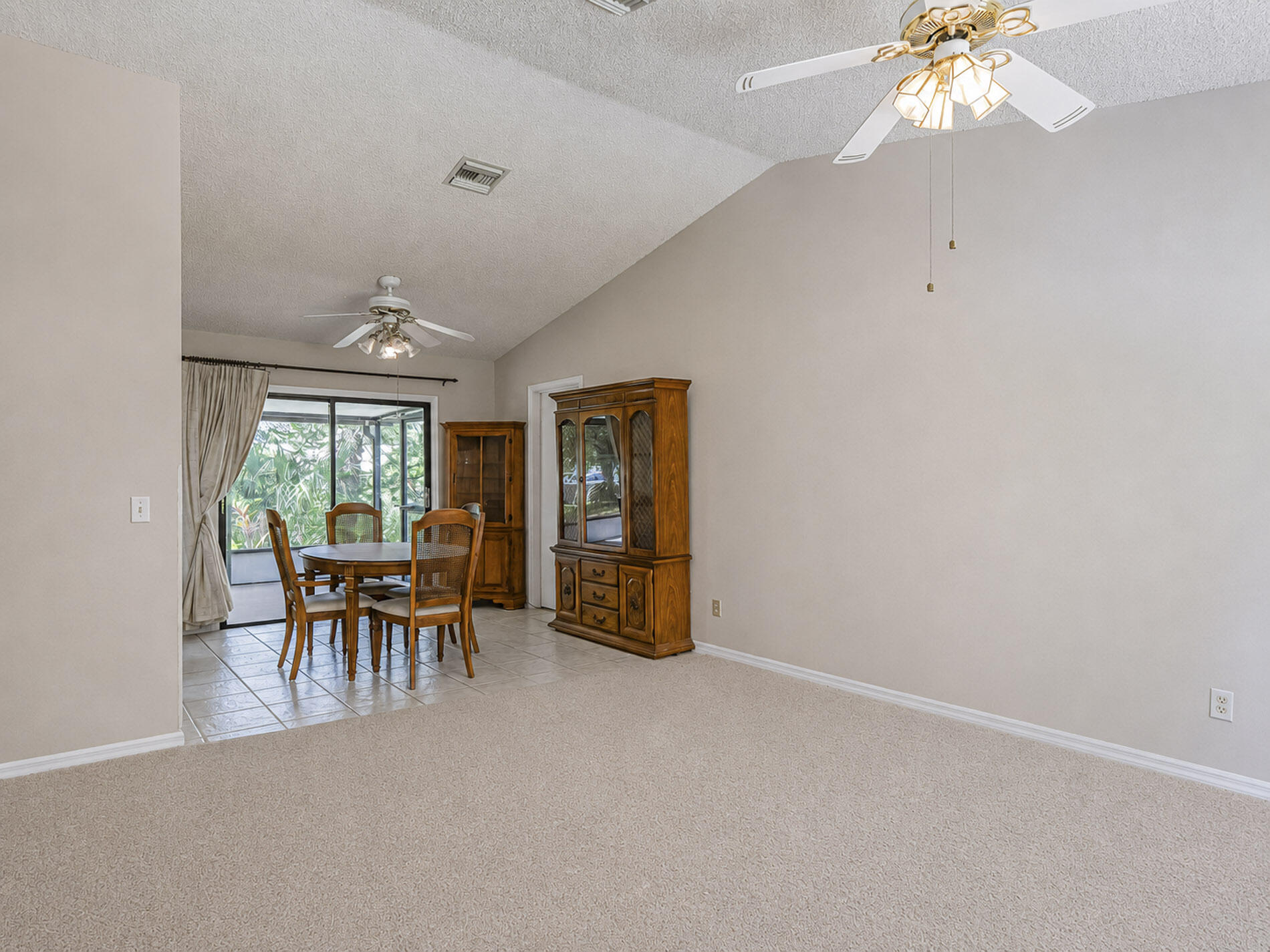 PARADISE PARK UNIT NO 2 - Residential