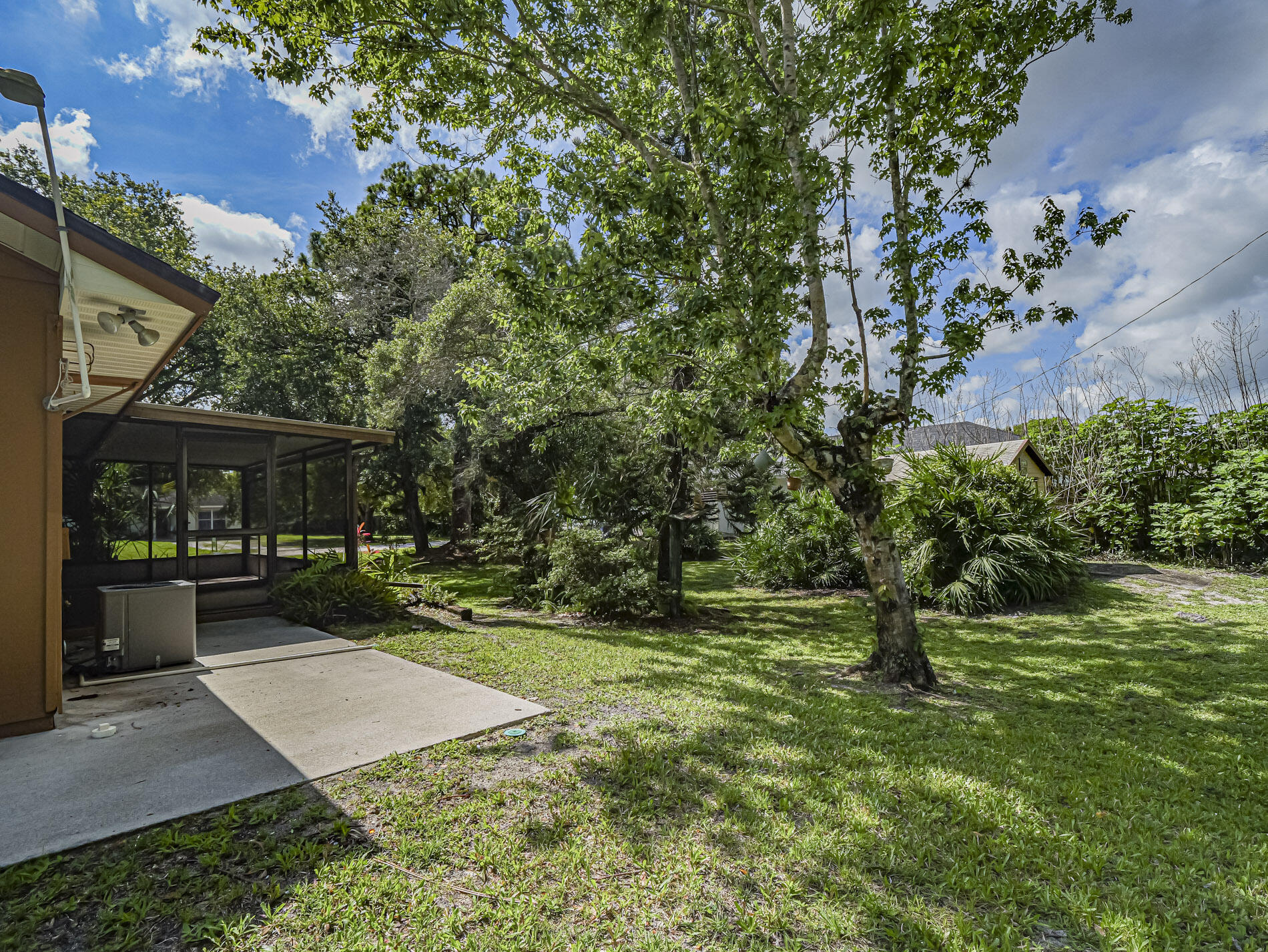 PARADISE PARK UNIT NO 2 - Residential